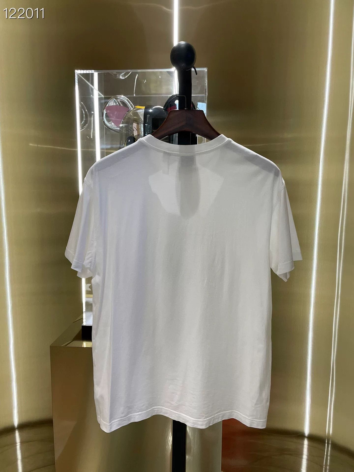 Burberry Burberry Women's White T-shirt S Size S / US 4 / IT 40 - 2 Thumbnail