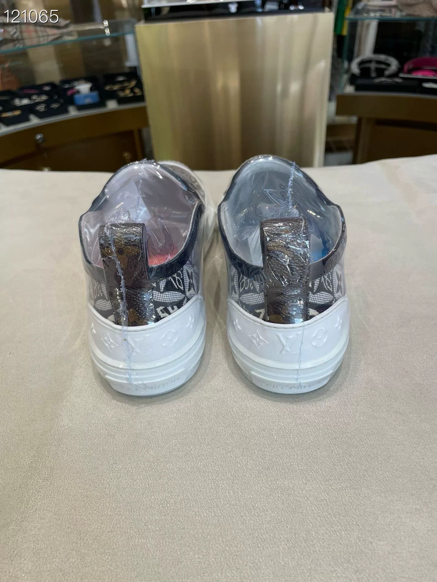 Louis Vuitton Louis Vuitton Logo Denim Canvas Slip-On Size US 7.5 / IT 37.5 - 3 Thumbnail