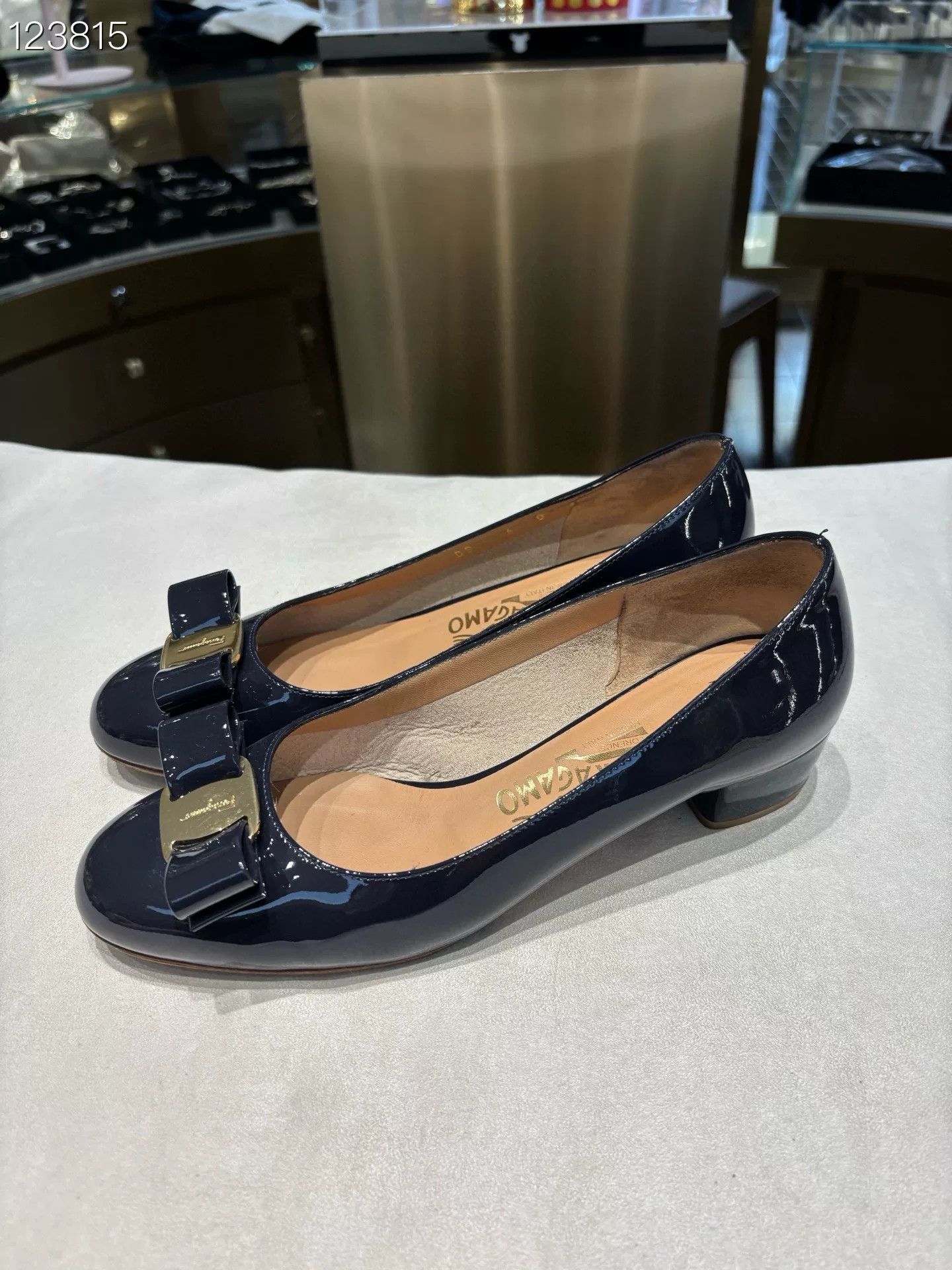 Salvatore Ferragamo Ferragamo Black Bow Square Heel Shoes Size US 6 / IT 36 - 2 Thumbnail