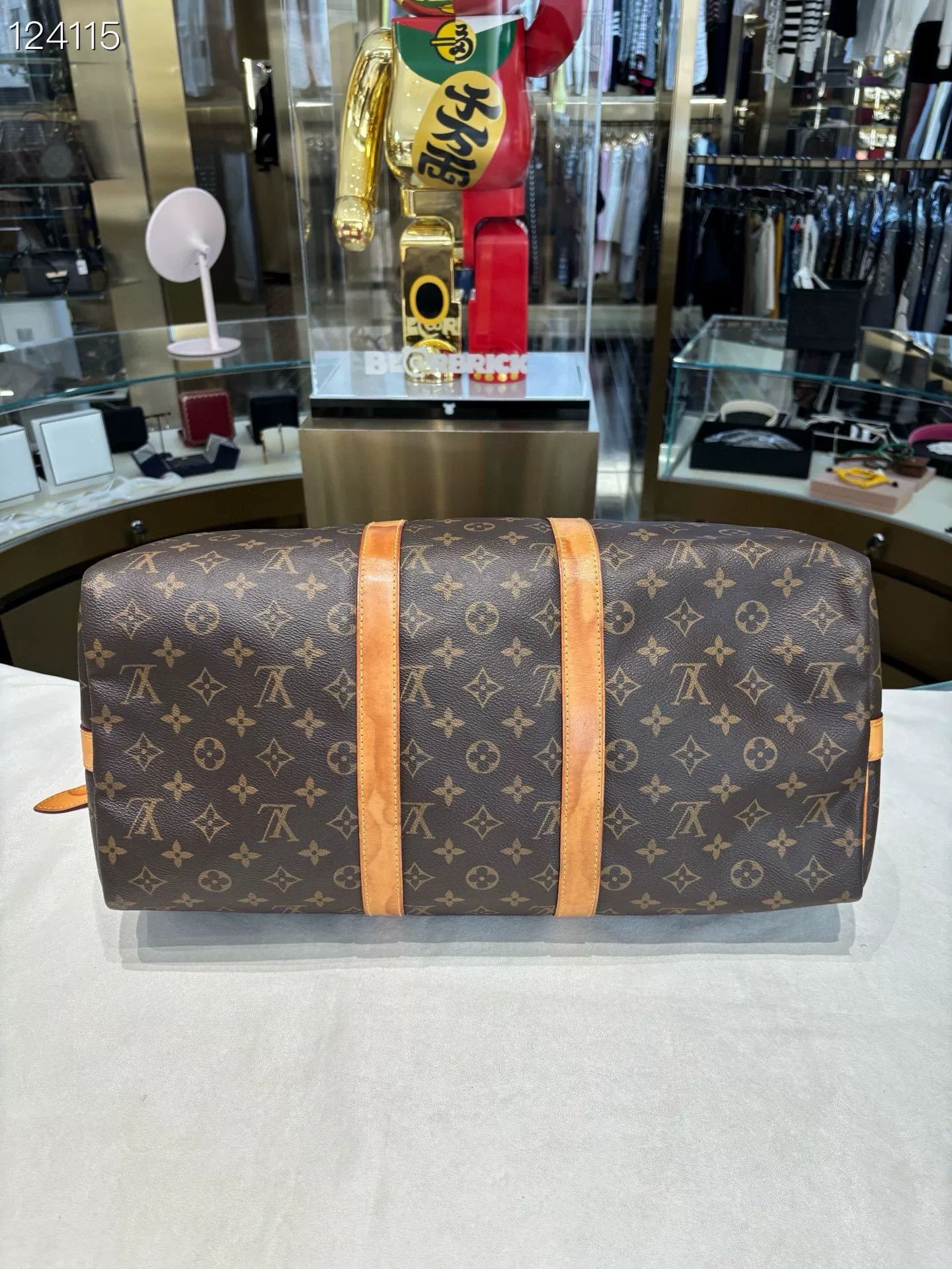 Louis Vuitton Louis Vuitton Monogram Travel Bag Size ONE SIZE - 4 Thumbnail