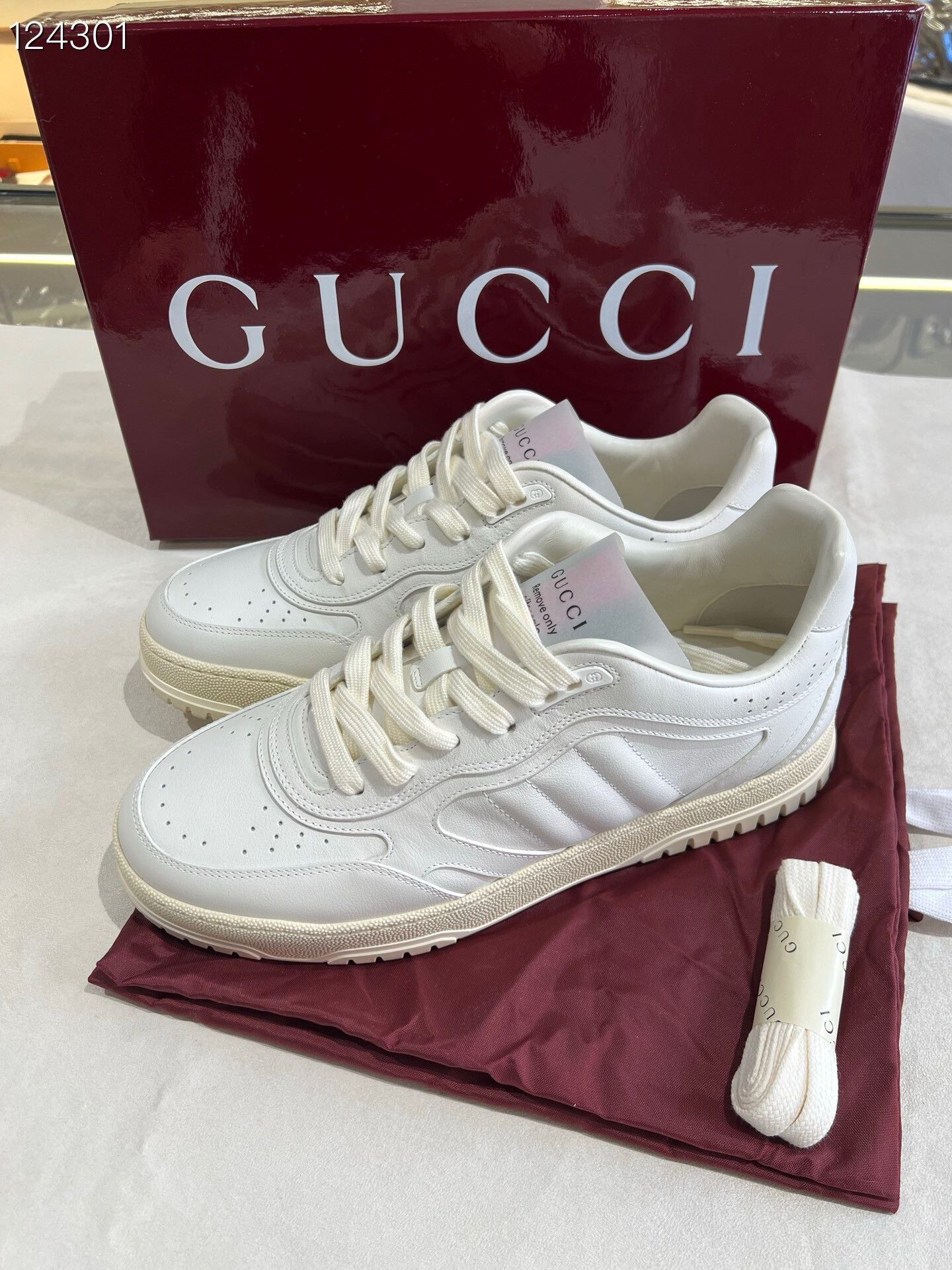 Gucci Gucci Red Green Stripe White Sneakers Size US 9 / EU 42 - 2 Thumbnail