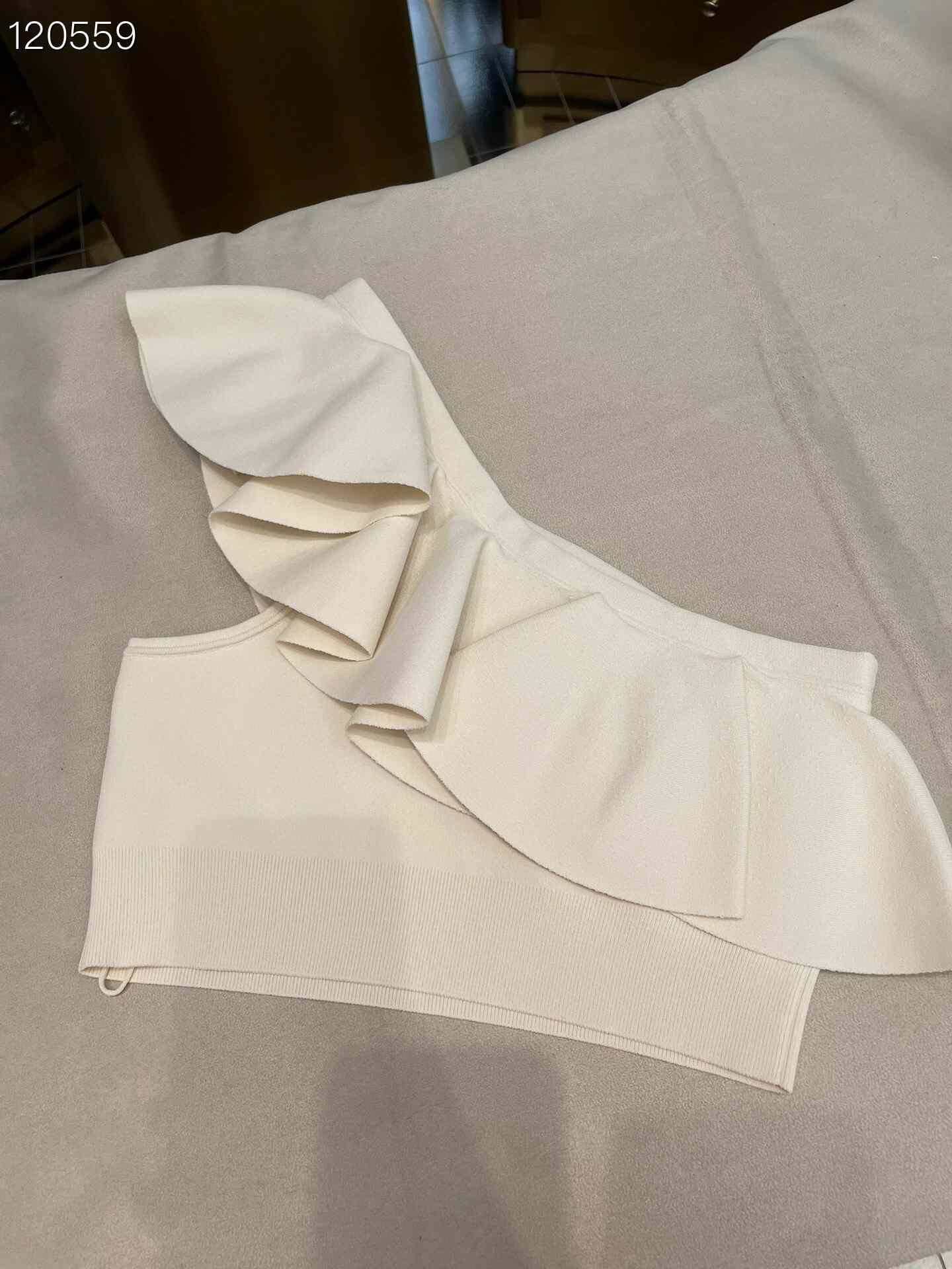 Celine Celine Knit Ruffle Off-Shoulder Vest Size M / US 6-8 / IT 42-44 - 2 Thumbnail