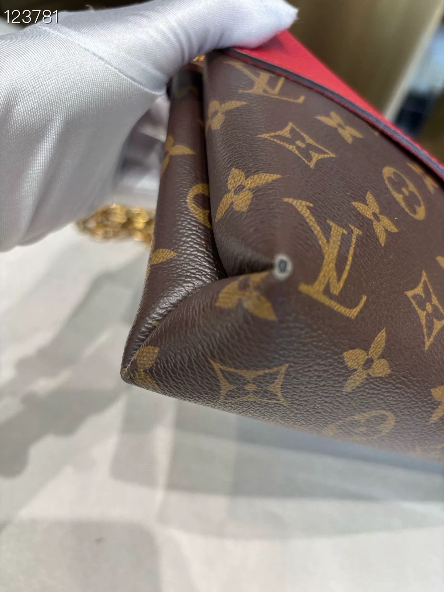 Louis Vuitton LV Saint Placide Crossbody Envelope Bag Size ONE SIZE - 5 Thumbnail