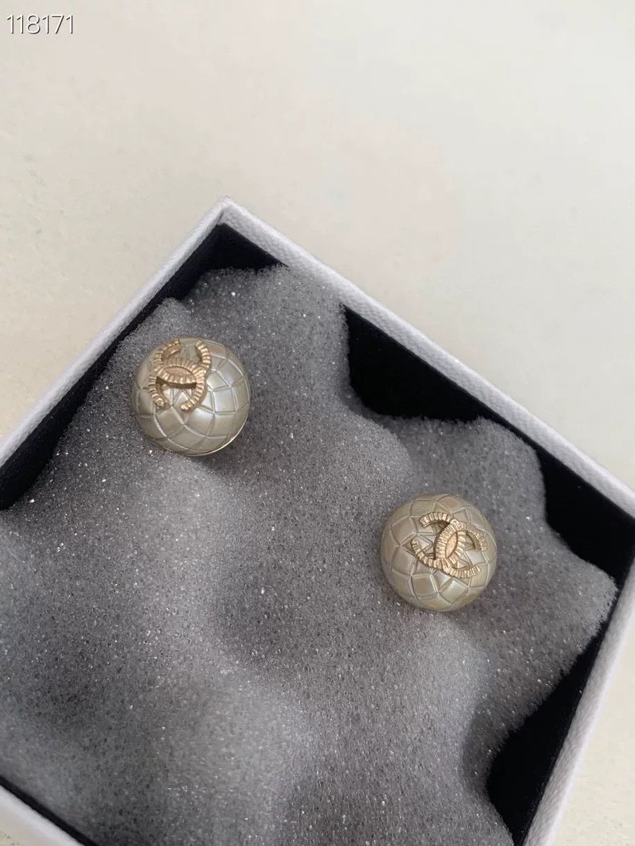 Chanel Chanel Limited Edition Pearl Double C Earrings Size ONE SIZE - 5 Thumbnail
