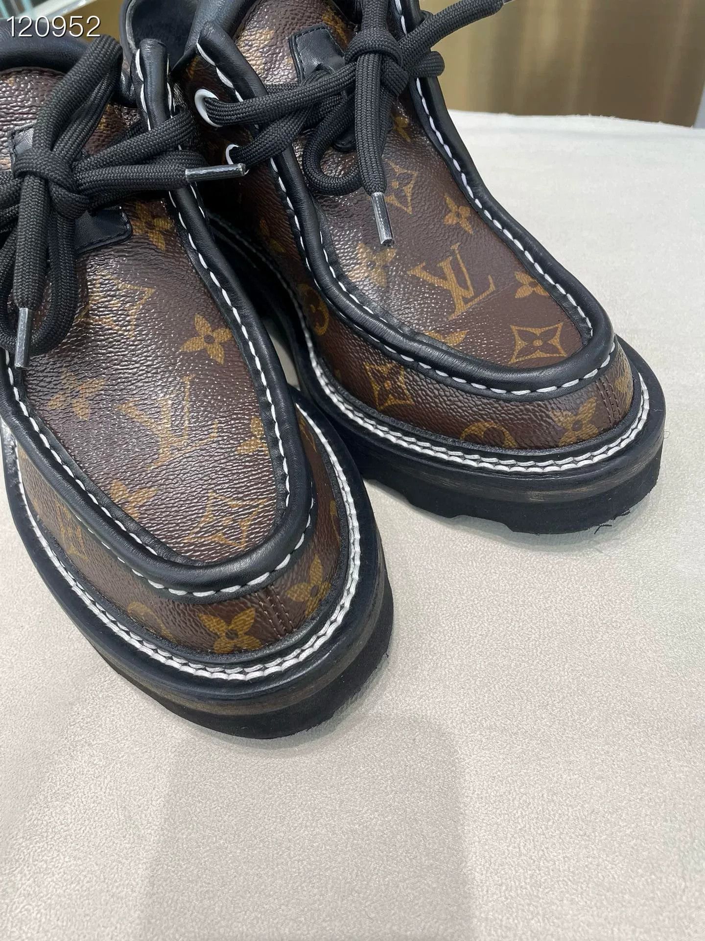 Louis Vuitton Louis Vuitton Beauvoir Monogram Platform Derby Size US 7 / IT 37 - 5 Thumbnail