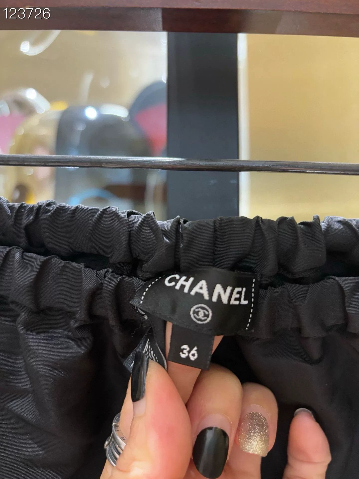 Chanel Chanel 2023 Spring Summer Black Lace Shorts Size 36" / US 14 / IT 50 - 3 Thumbnail