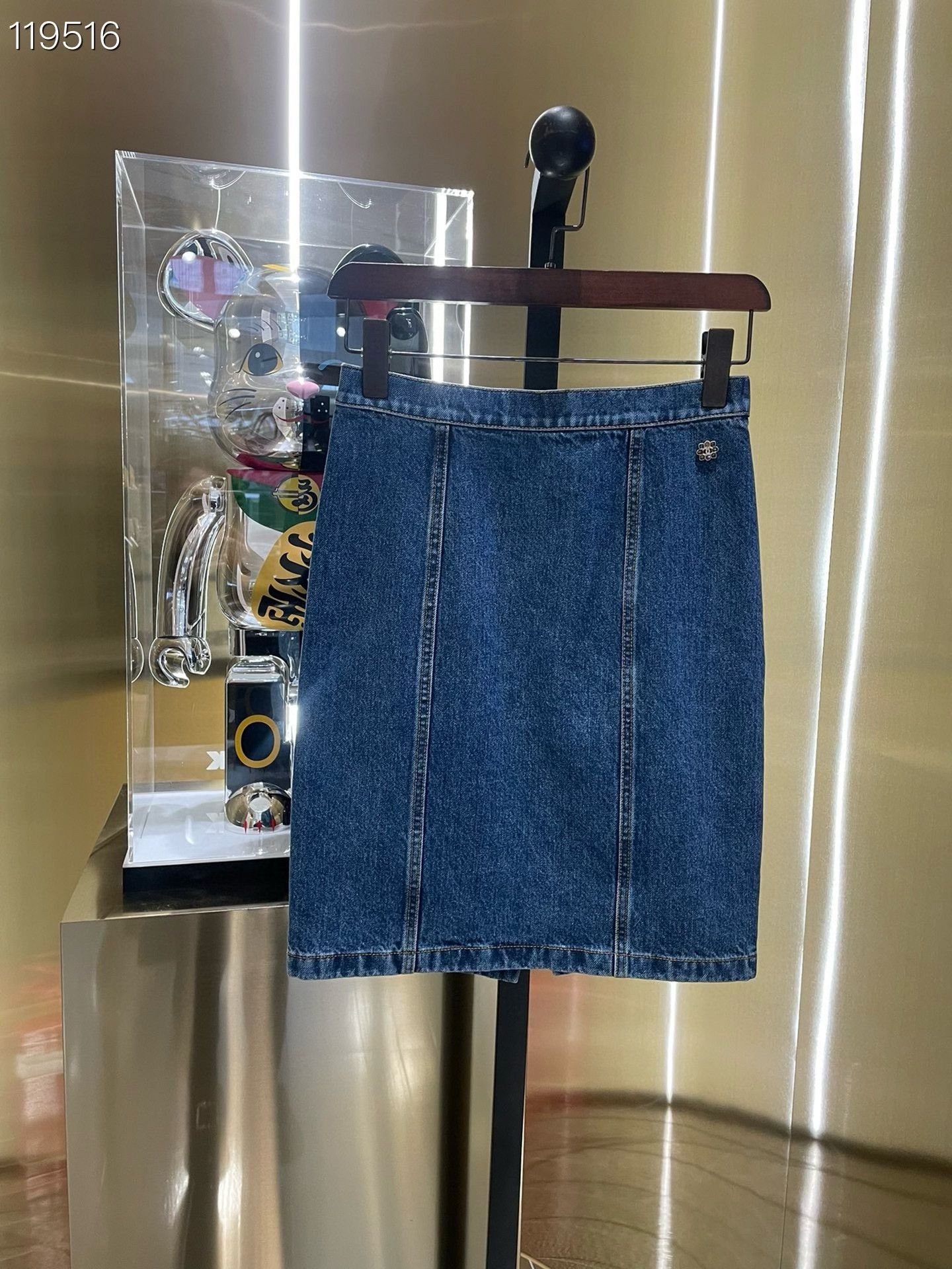Chanel Chanel 22K Denim Skirt Size 36 Size 36" / US 14 / IT 50 - 2 Thumbnail