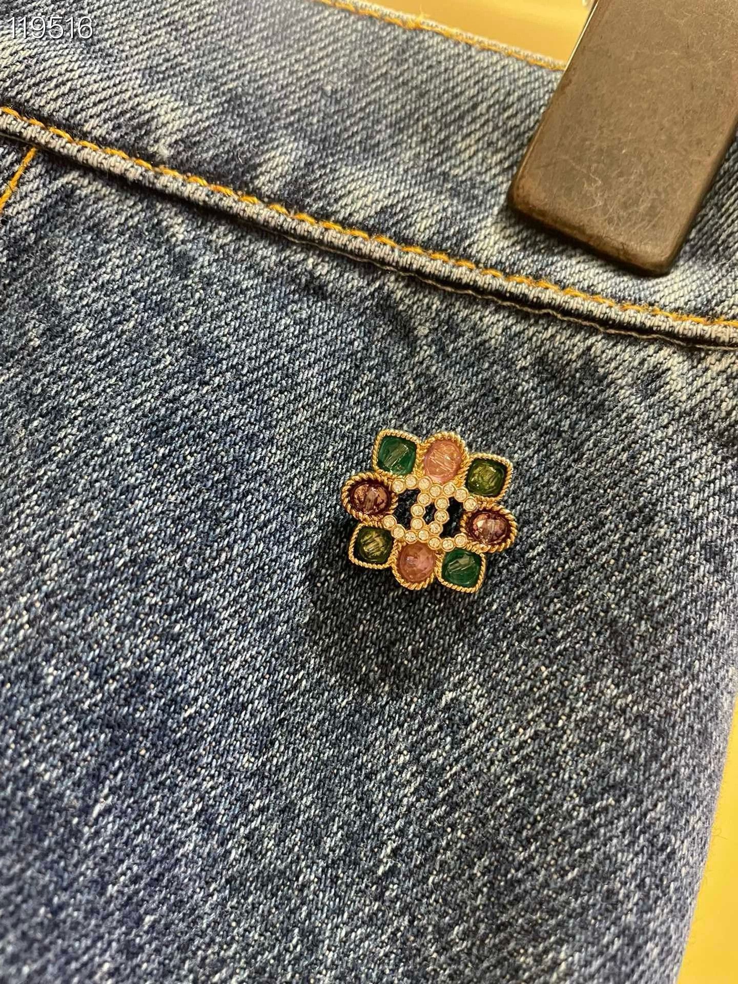 Chanel Chanel 22K Denim Skirt Size 36 Size 36" / US 14 / IT 50 - 4 Thumbnail