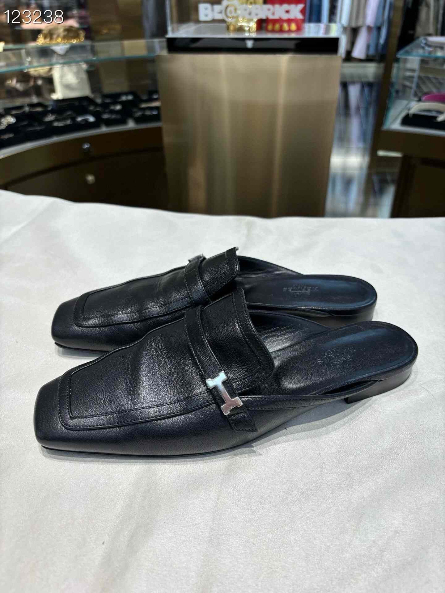 Hermes Hermès Groupie Women's Black Mules Size US 7.5 / IT 37.5 - 3 Thumbnail