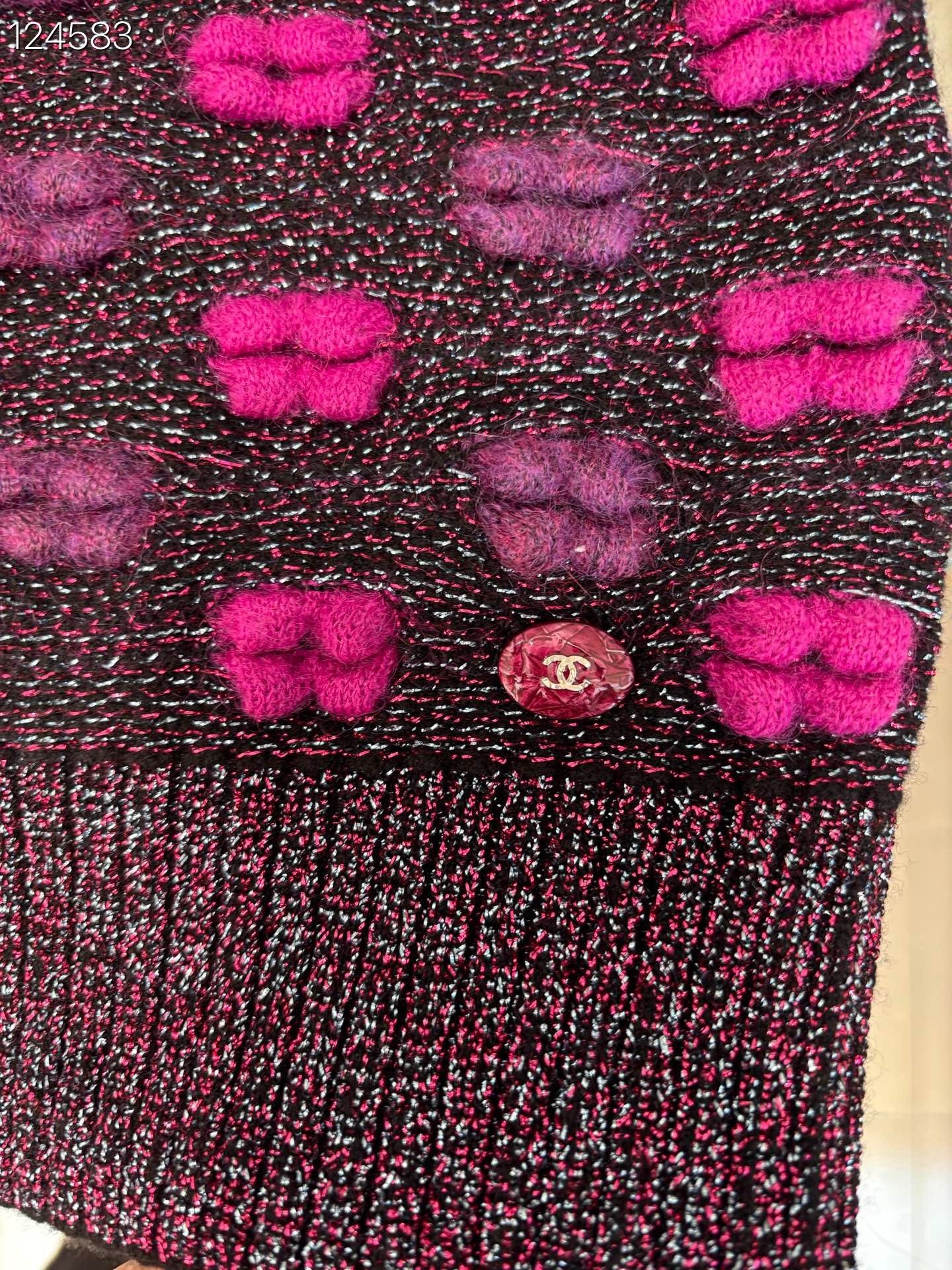 Chanel Chanel Sparkle Knit Short-Sleeve Top Size S / US 4 / IT 40 - 5 Thumbnail