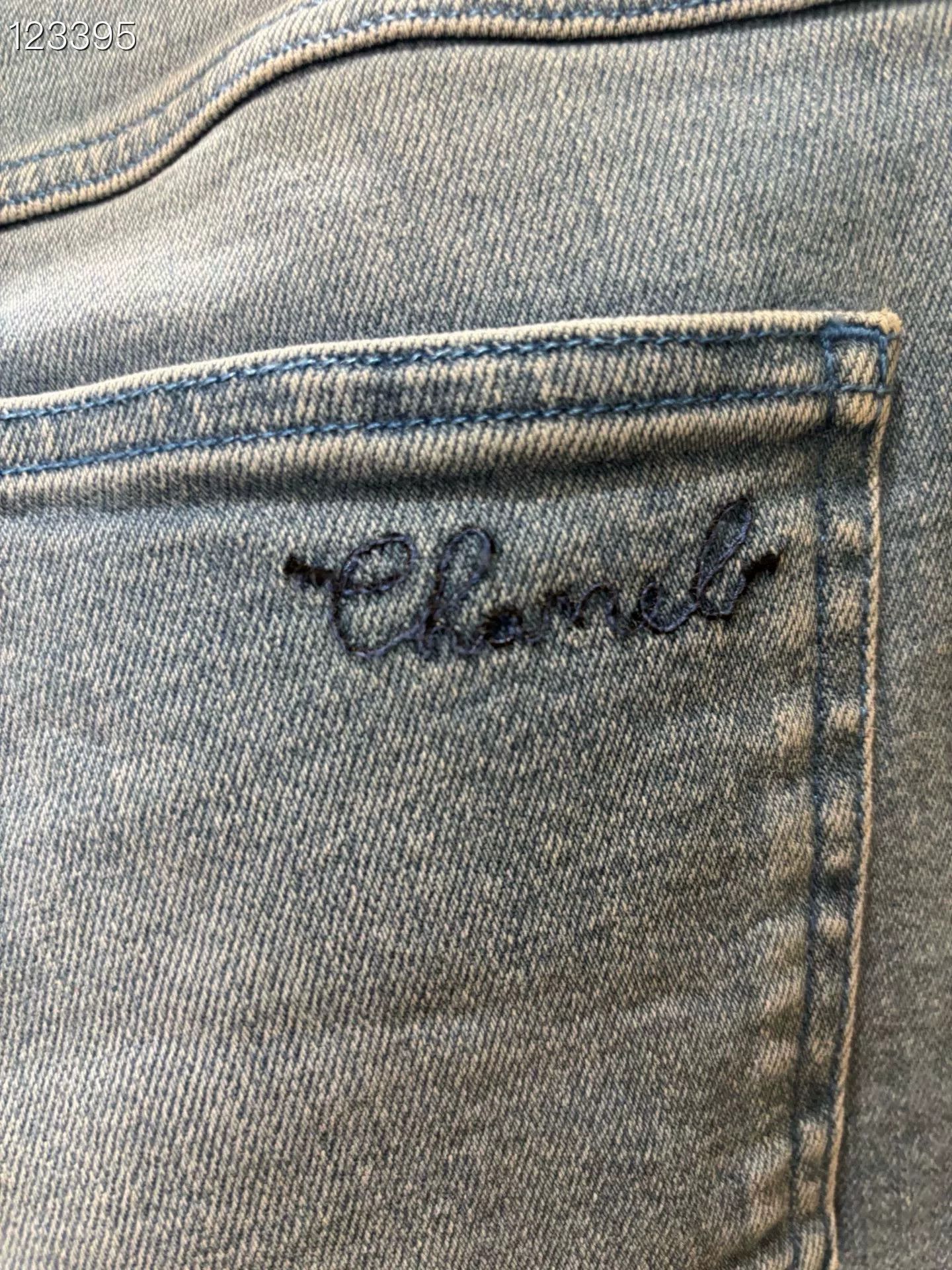 Chanel Chanel Light Straight-Leg Jeans Size 38 Size 38" / US 16 / IT 52 - 4 Thumbnail