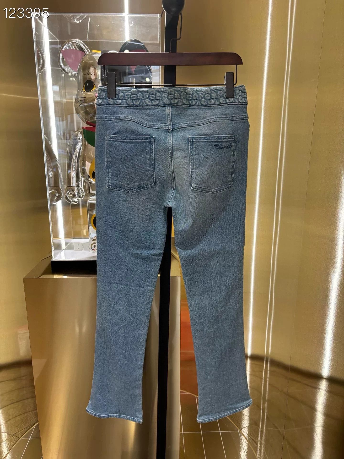 Chanel Chanel Light Straight-Leg Jeans Size 38 Size 38" / US 16 / IT 52 - 2 Thumbnail