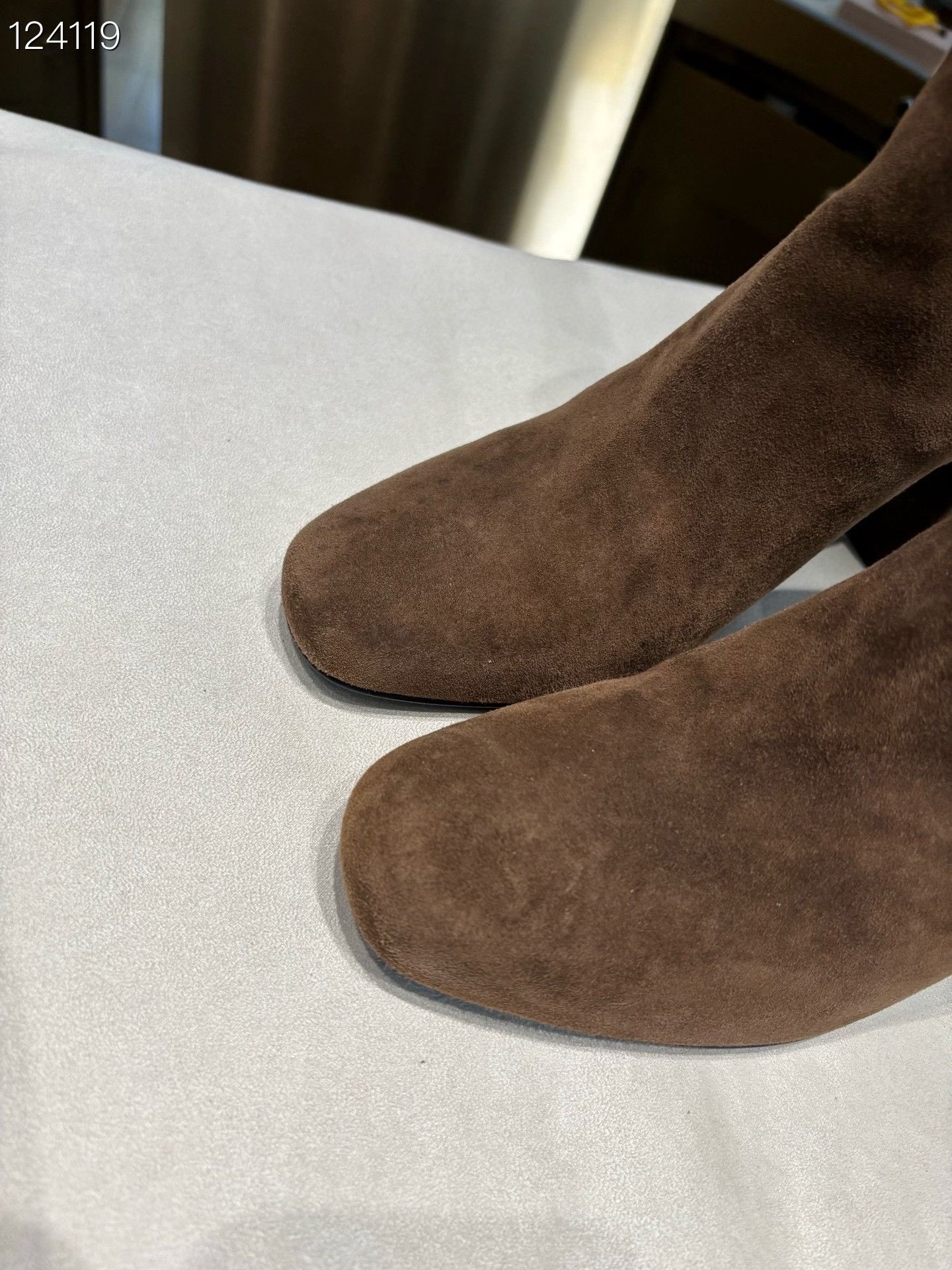 Saint Laurent Paris SLP Suede Ankle Boots Size 39 Size US 8 / IT 38 - 3 Thumbnail