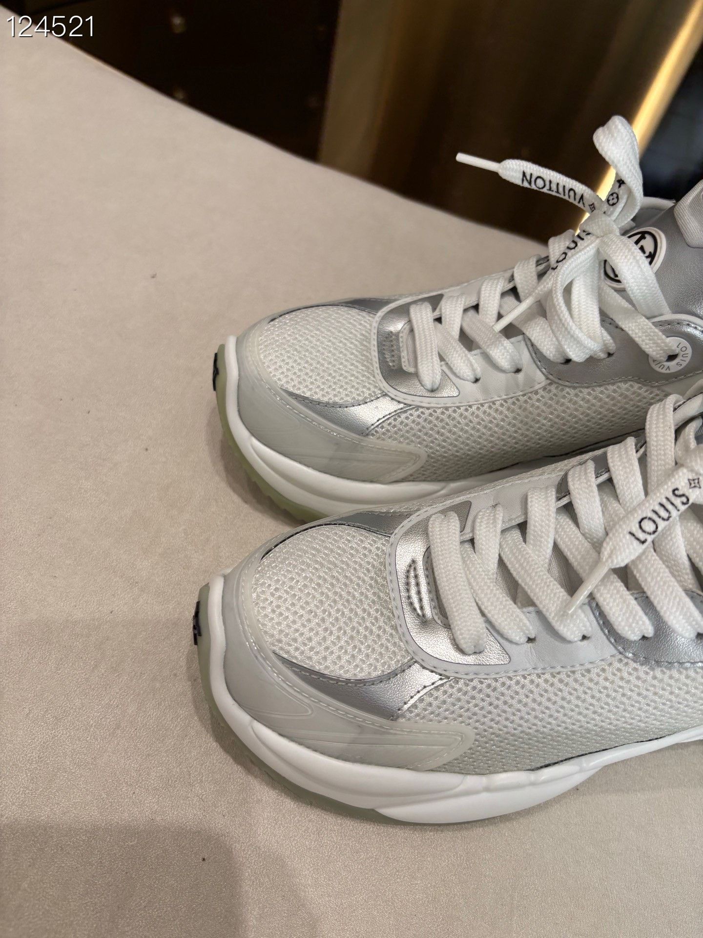Louis Vuitton Louis Vuitton Run 55 Women's Sneakers Size US 5 / IT 35 - 2 Thumbnail