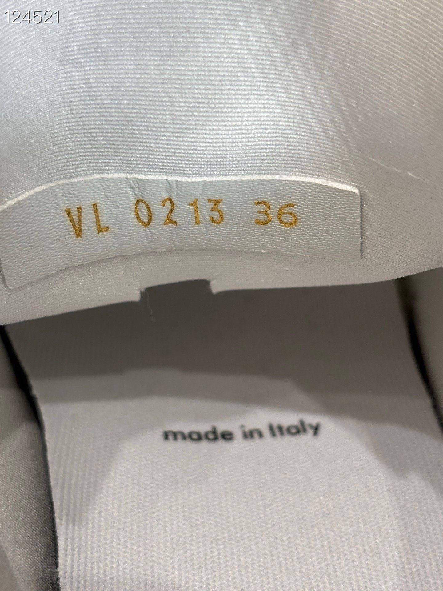 Louis Vuitton Louis Vuitton Run 55 Women's Sneakers Size US 5 / IT 35 - 5 Thumbnail