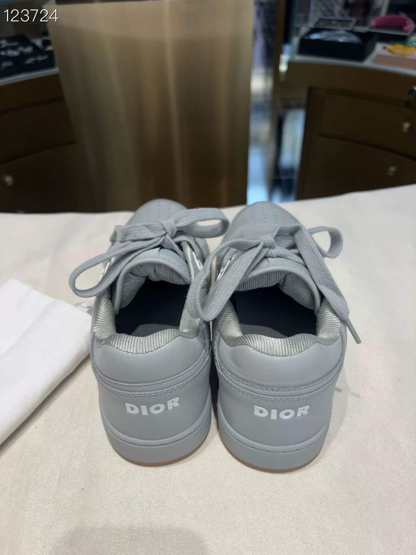 Dior Dior Year of Tiger Limited Edition 35 Size US 4 / IT 34 - 4 Thumbnail