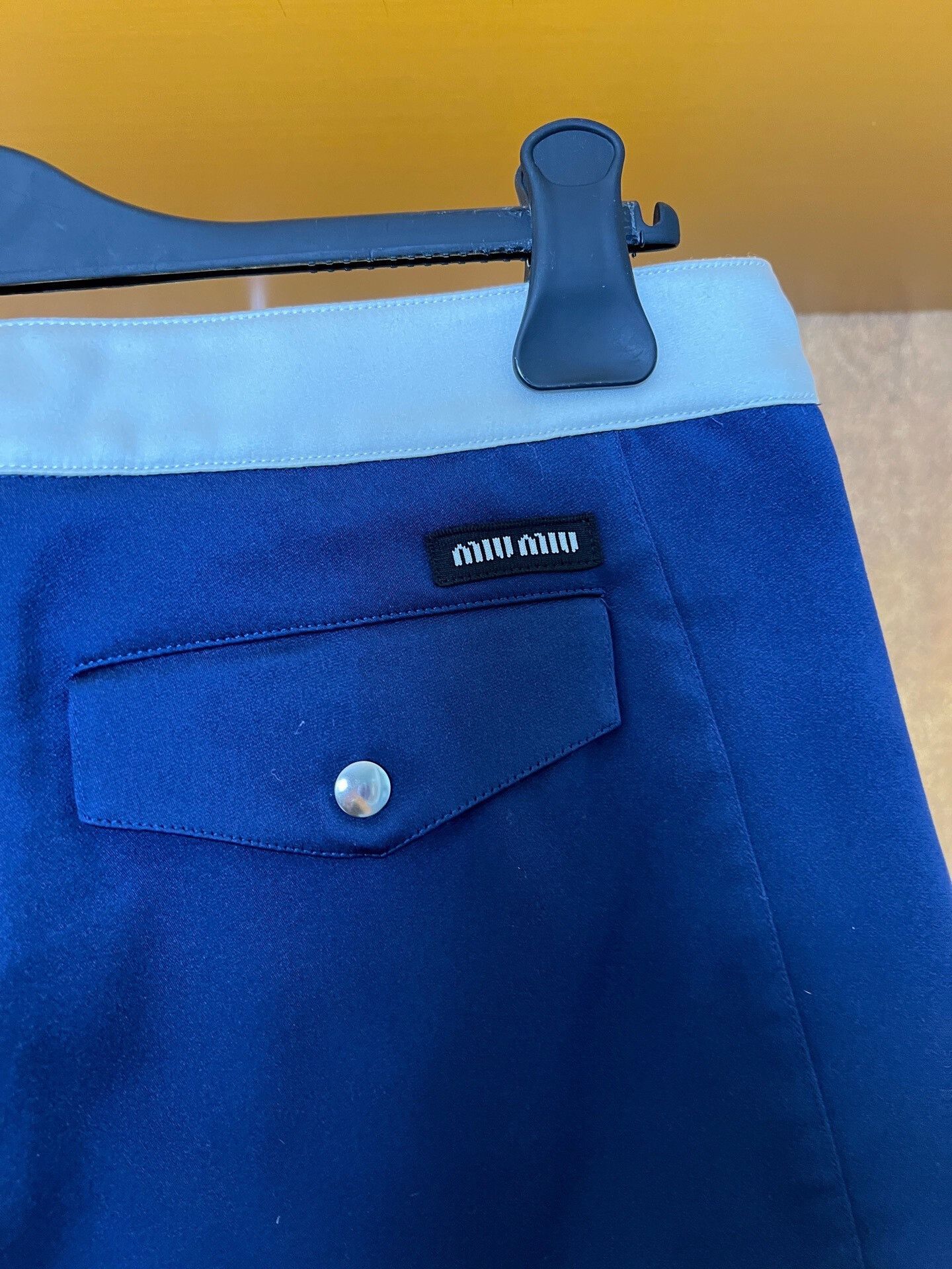 Miu Miu Miumiu White Navy Colorblock Shorts Size 40" / US 18 - 3 Thumbnail