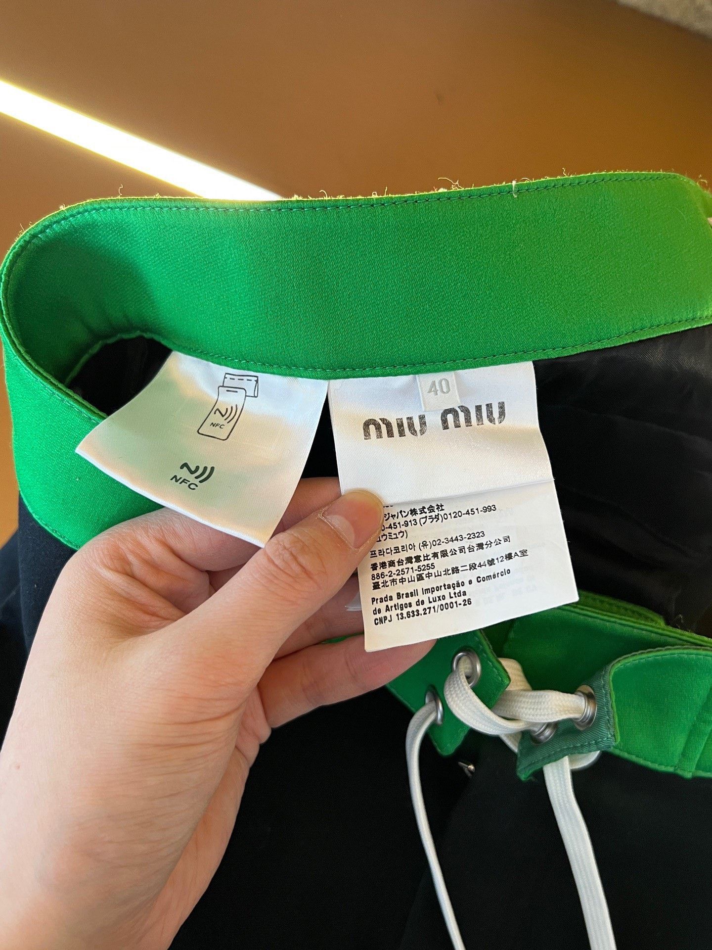 Miu Miu Miumiu Black Green Colorblock Shorts Size 40" / US 18 - 4 Thumbnail
