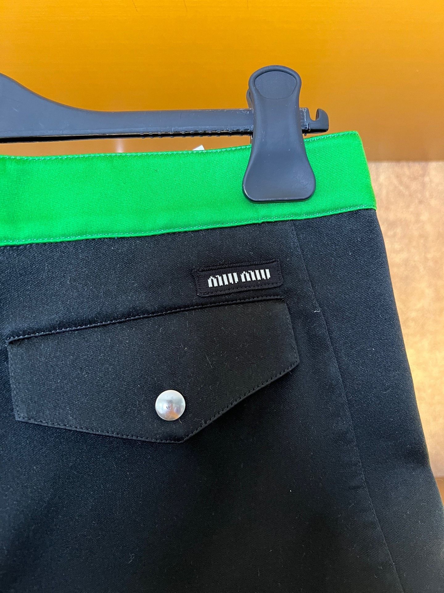 Miu Miu Miumiu Black Green Colorblock Shorts Size 40" / US 18 - 3 Thumbnail