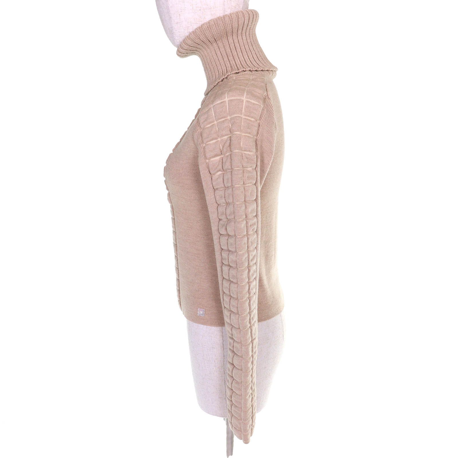 Chanel Chanel Chanel COCO Mark Wool Knit Top Textile Tops P16507 DUTY FREE for USA Size ONE SIZE - 2 Thumbnail