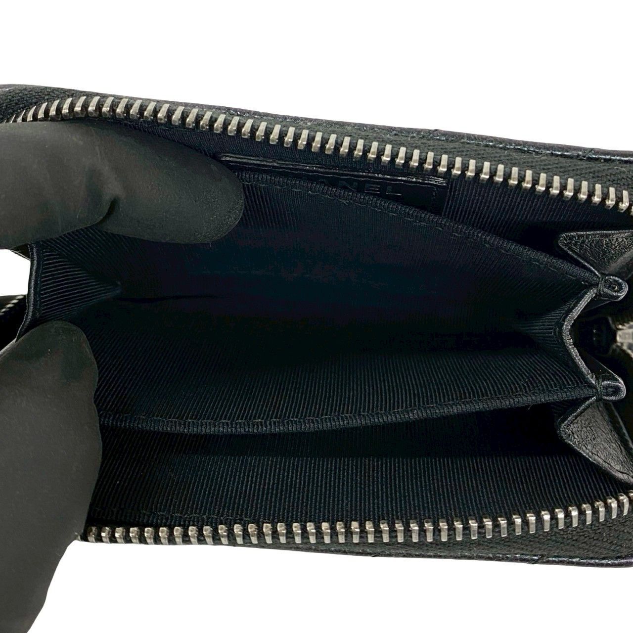 Chanel Chanel Chanel Caviar Skin Coin Case Leather Coin Case DUTY FREE for USA Size ONE SIZE - 9 Thumbnail