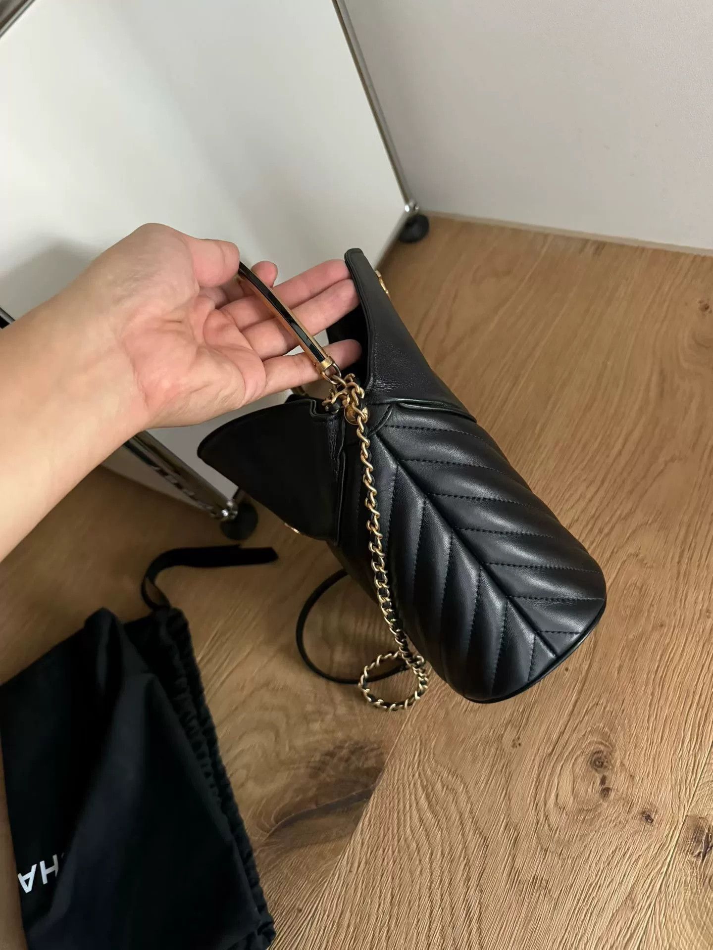 Chanel Chanel Burger Series Black Gold Fry Bag Size ONE SIZE - 4 Thumbnail