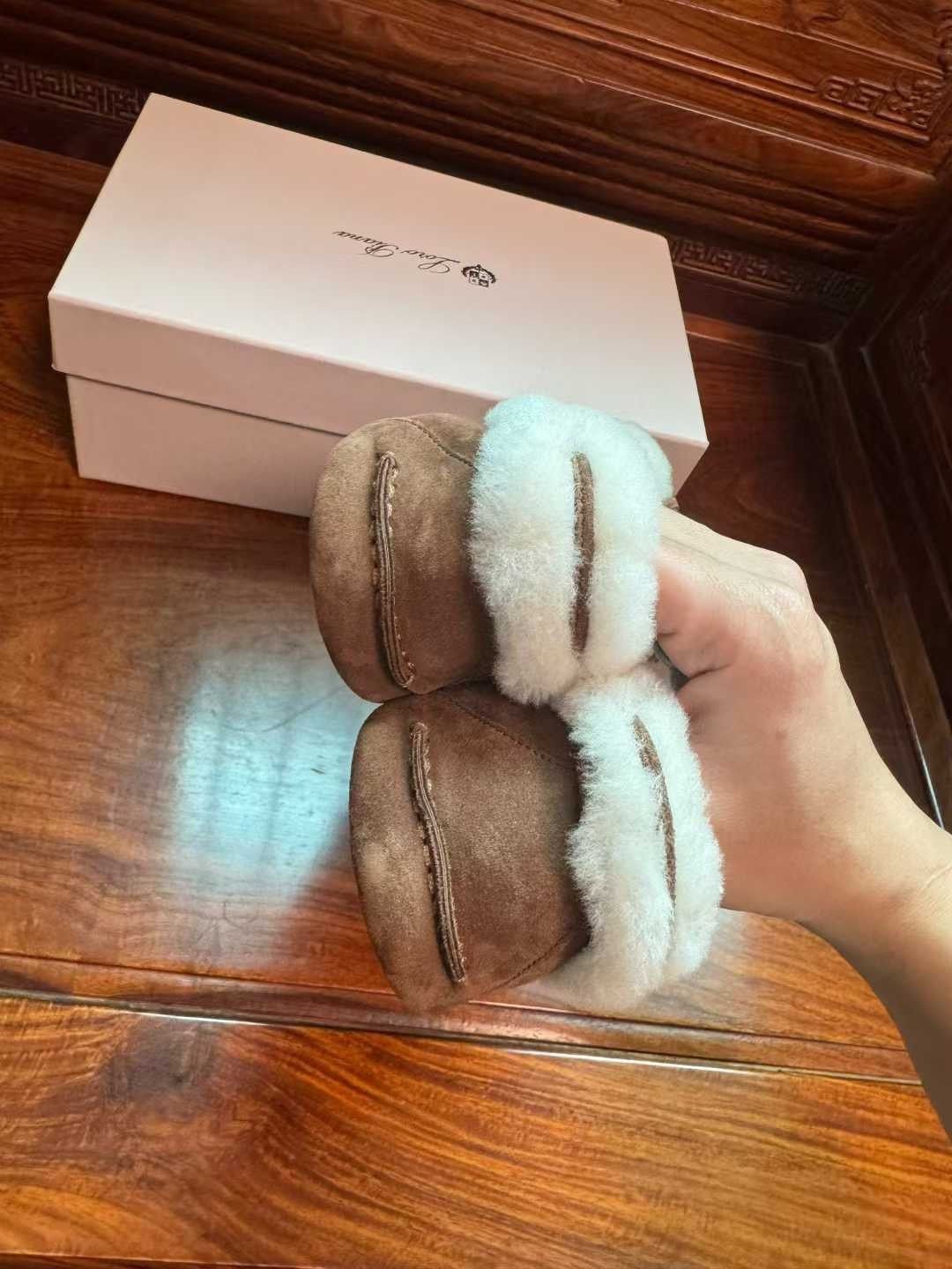 Loro Piana Loro Piana Lamb Fur Slippers Size US 6 / IT 36 - 6 Thumbnail
