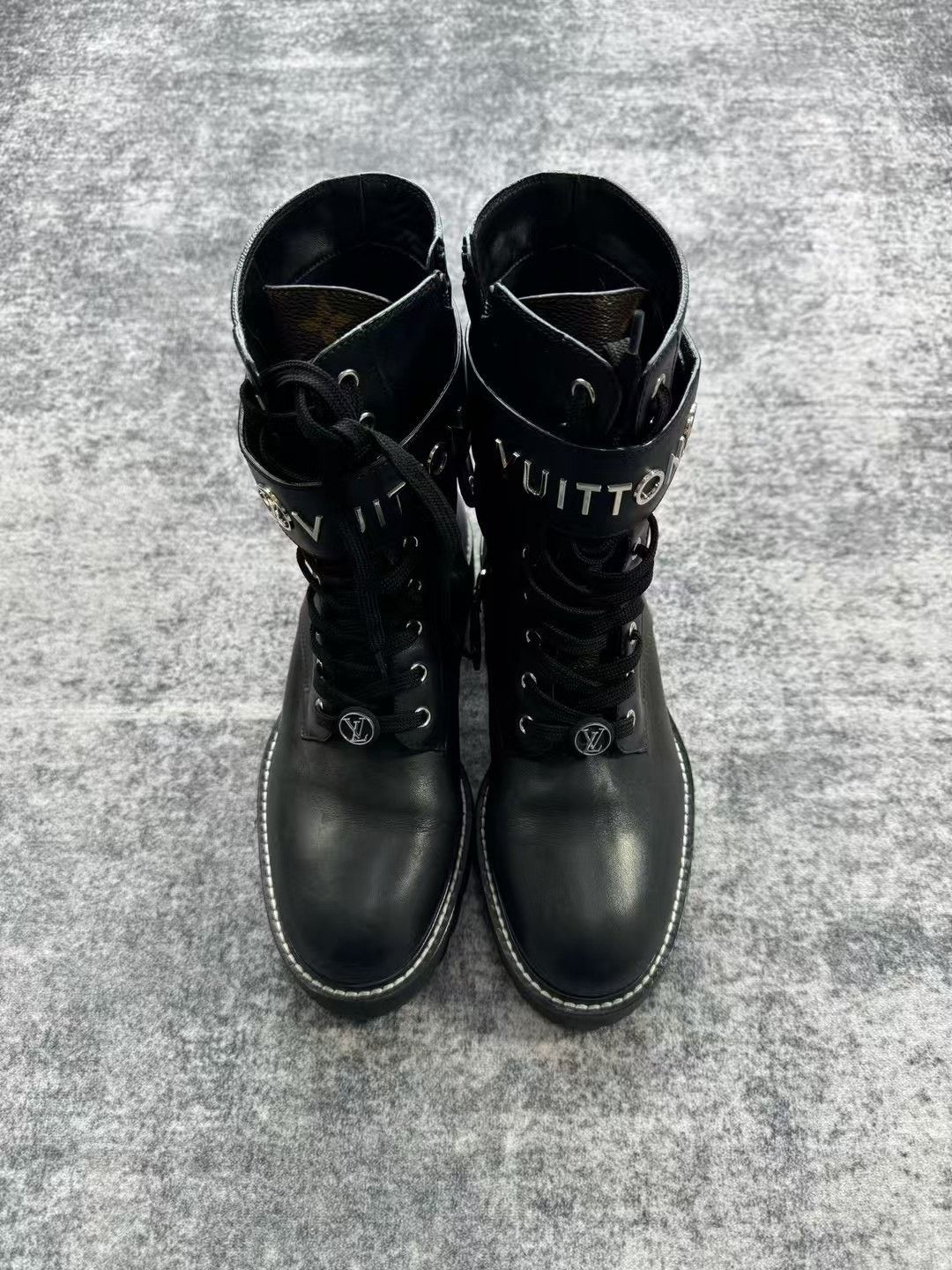 Louis Vuitton Louis Vuitton Black Silver Logo Martin Boots Size US 7.5 / IT 37.5 - 2 Thumbnail