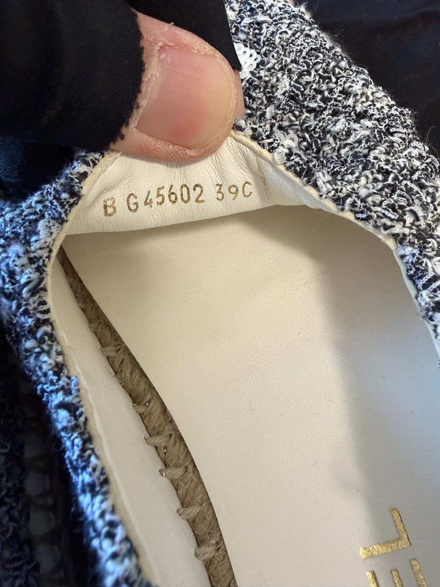 Chanel CHANEL Gray White Sequin Espadrilles Size US 8 / IT 38 - 8 Thumbnail