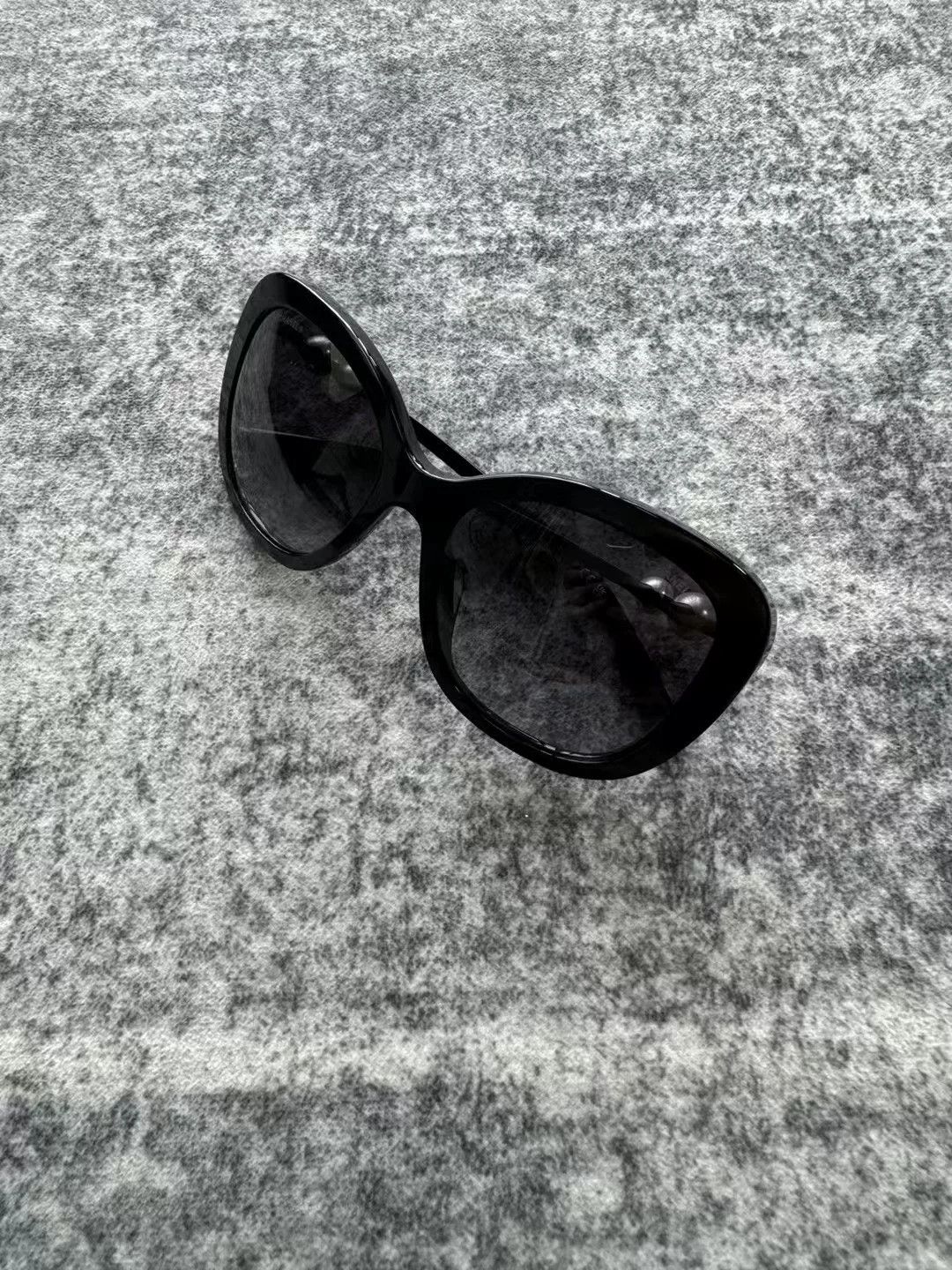 Chanel Chanel New Double Pearl Sunglasses Size ONE SIZE - 3 Thumbnail