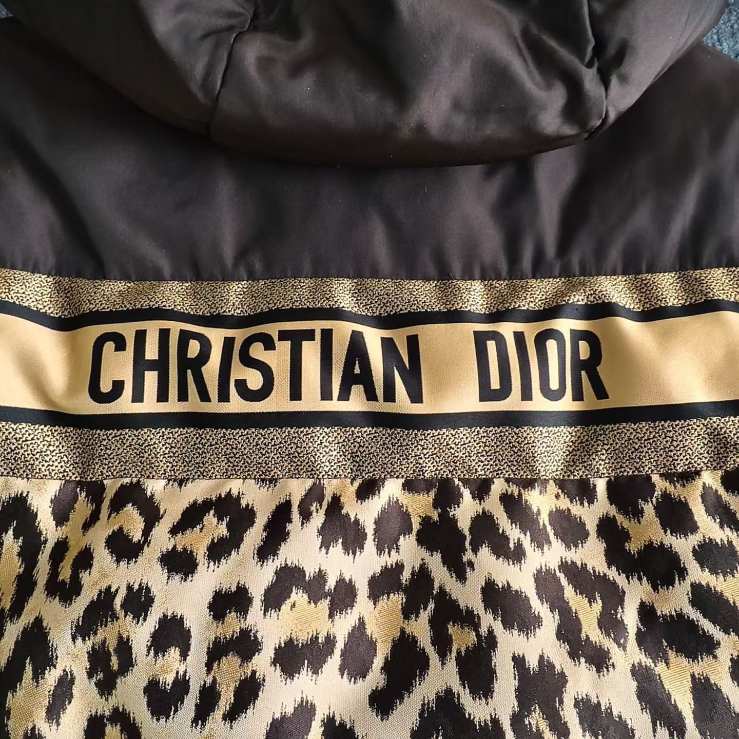 Dior Dior Limited Leopard Down Jacket Size S / US 4 / IT 40 - 3 Thumbnail