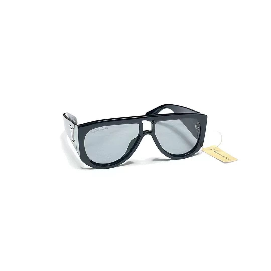 Louis Vuitton Louis Vuitton LV SELBY Sunglasses Size ONE SIZE - 3 Thumbnail