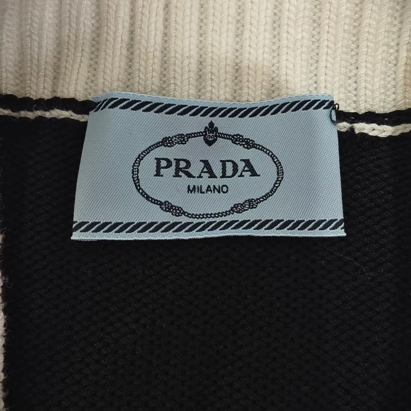 Prada Prada Women's Black Knit Cardigan Shield Logo Size XS / US 0-2 / IT 36-38 - 3 Thumbnail