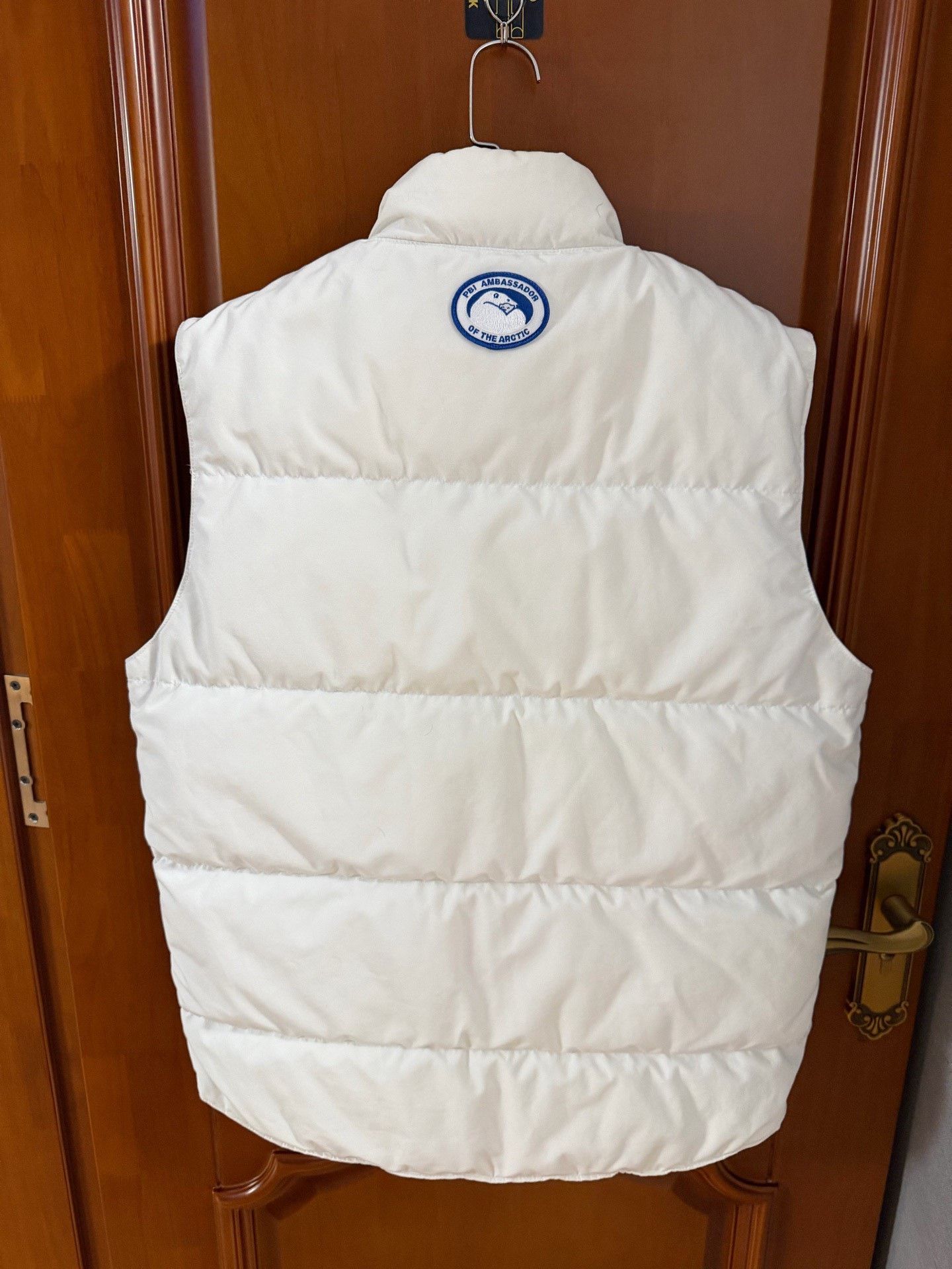Canada Goose Canada Goose White Down Vest Size US L / EU 52-54 / 3 - 2 Thumbnail