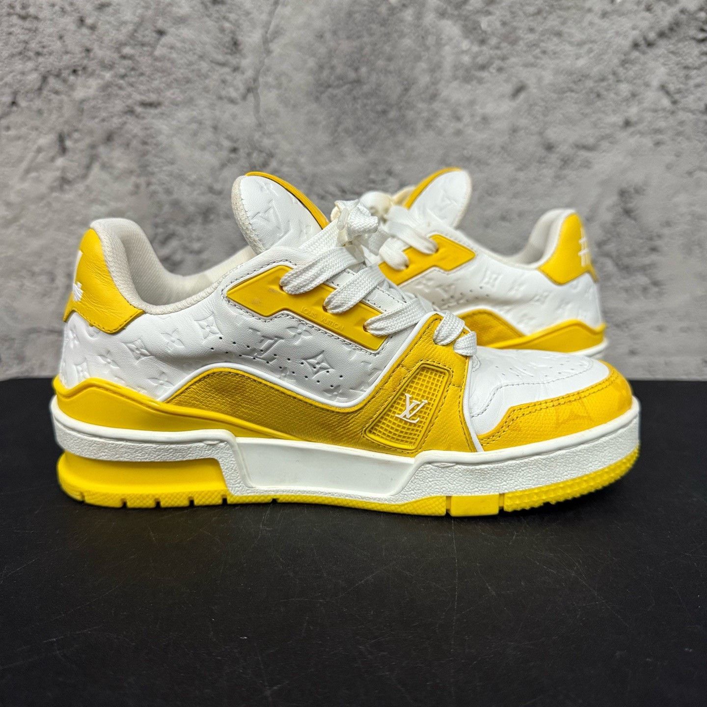 Louis Vuitton Louis Vuitton Monogram Trainer White Yellow Size US 4.5 / IT 34.5 - 4 Thumbnail