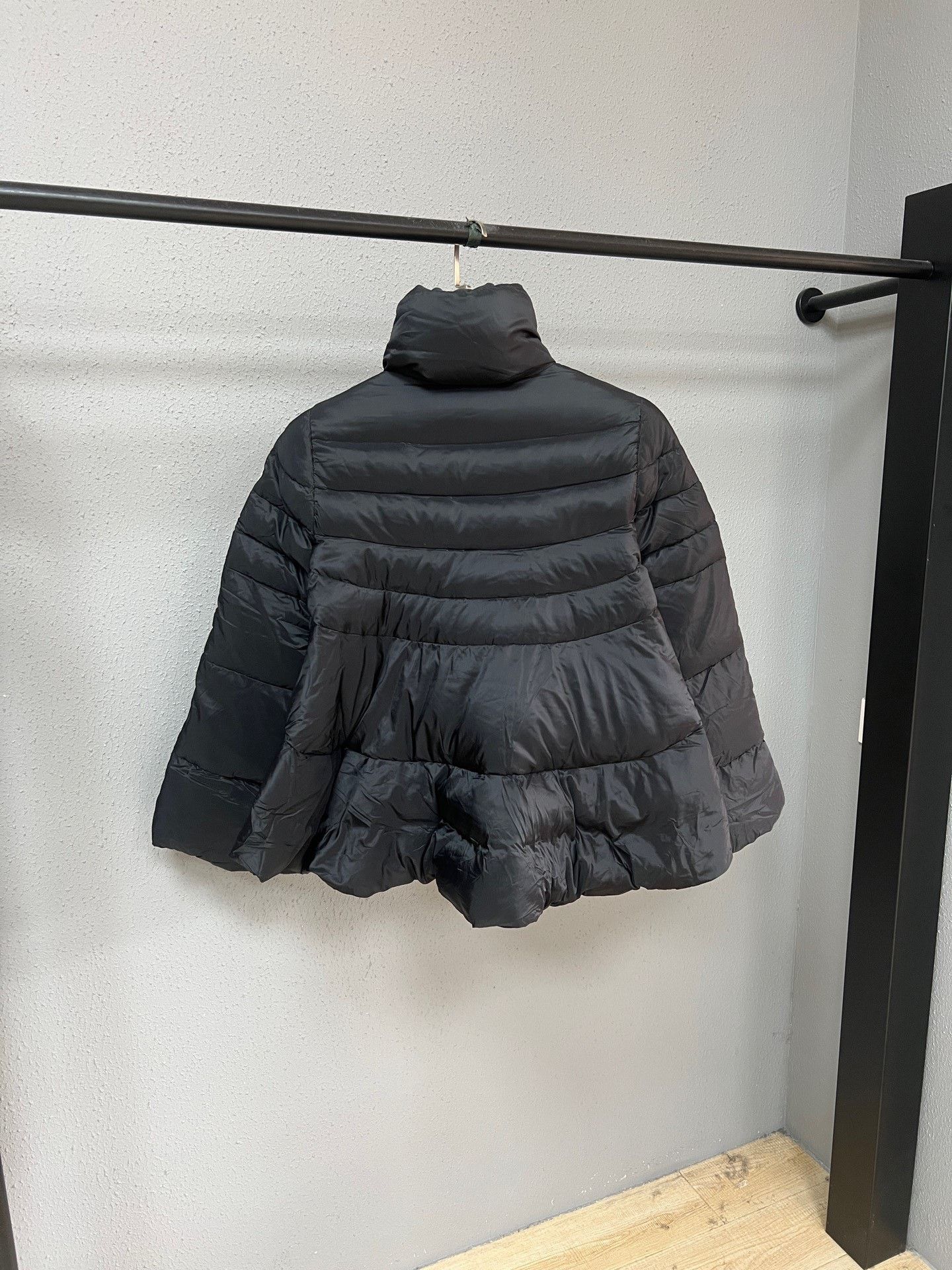 Moncler Moncler Down Skirt Size L / US 10 / IT 46 - 2 Thumbnail