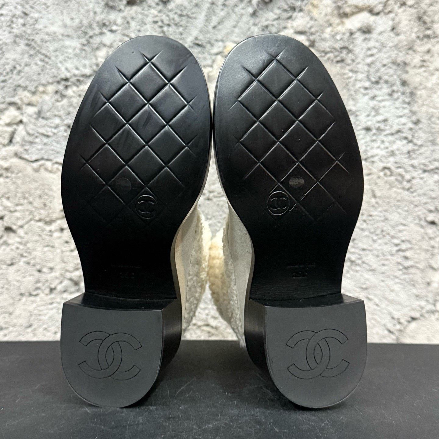 Chanel Chanel Lamb Wool Boots Size US 4 / IT 34 - 7 Thumbnail