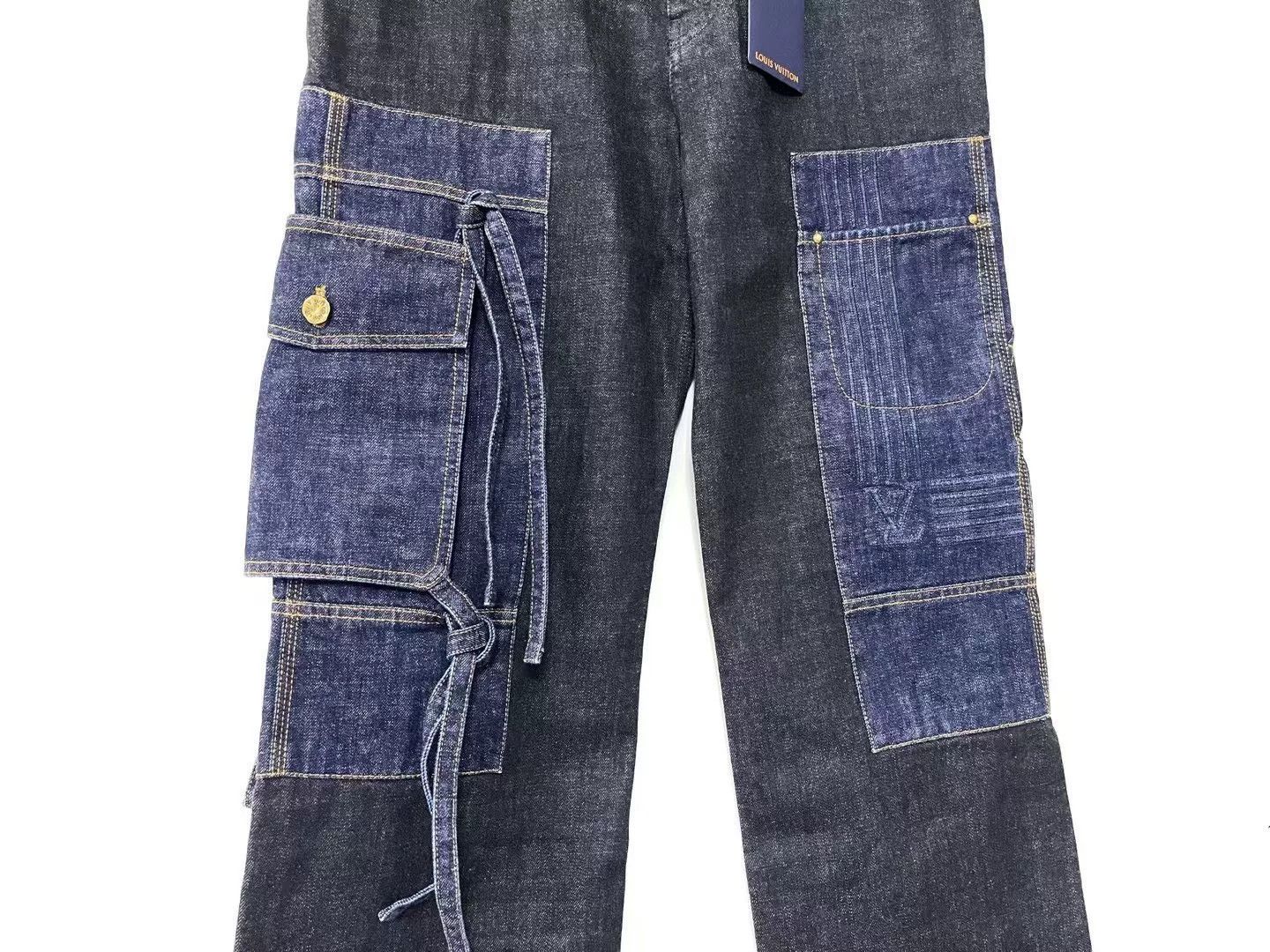 Louis Vuitton Louis Vuitton LV Cargo Strap Embossed Jeans Size US 33 - 2 Thumbnail