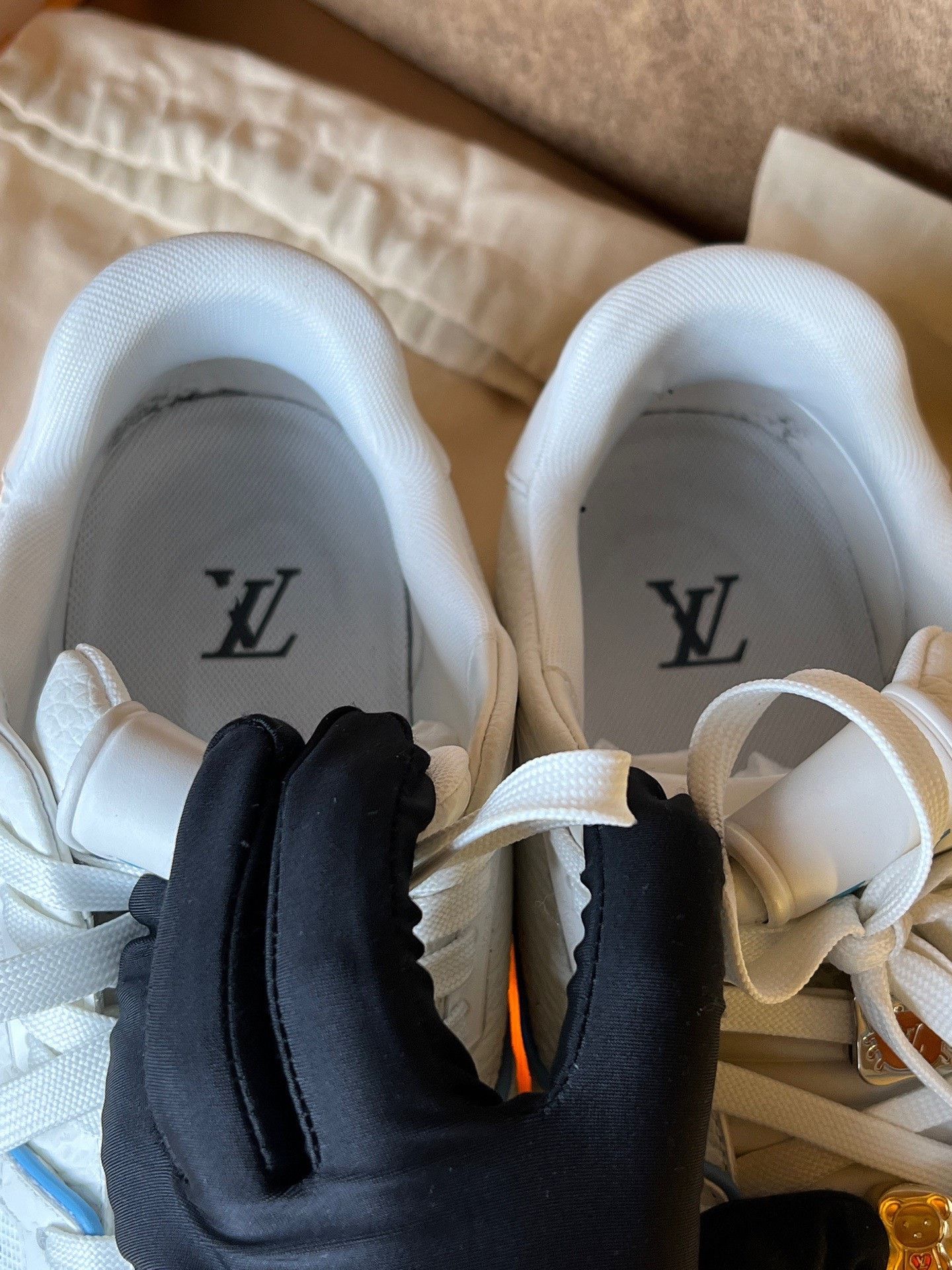 Louis Vuitton Louis Vuitton Shanghai Cruise Limited Trainer Size US 8 / EU 41 - 3 Thumbnail
