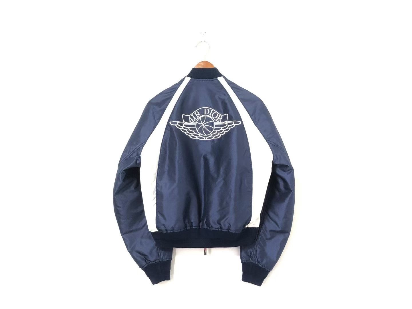 Dior Dior x Air Jordan AIR DIOR Silk Flight Jacket Size US M / EU 48-50 / 2 - 4 Thumbnail