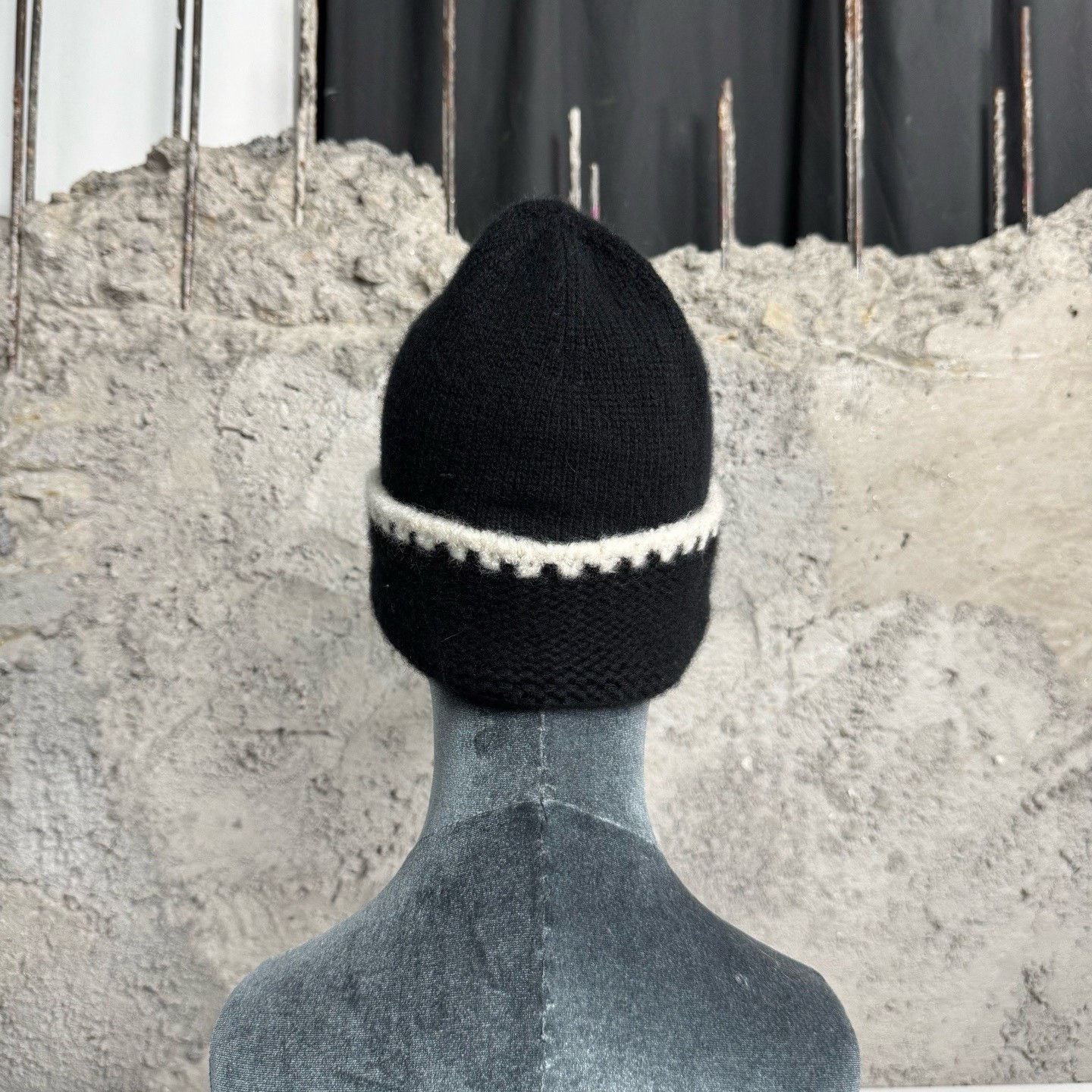 Chanel Chanel Beanie Size ONE SIZE - 3 Thumbnail