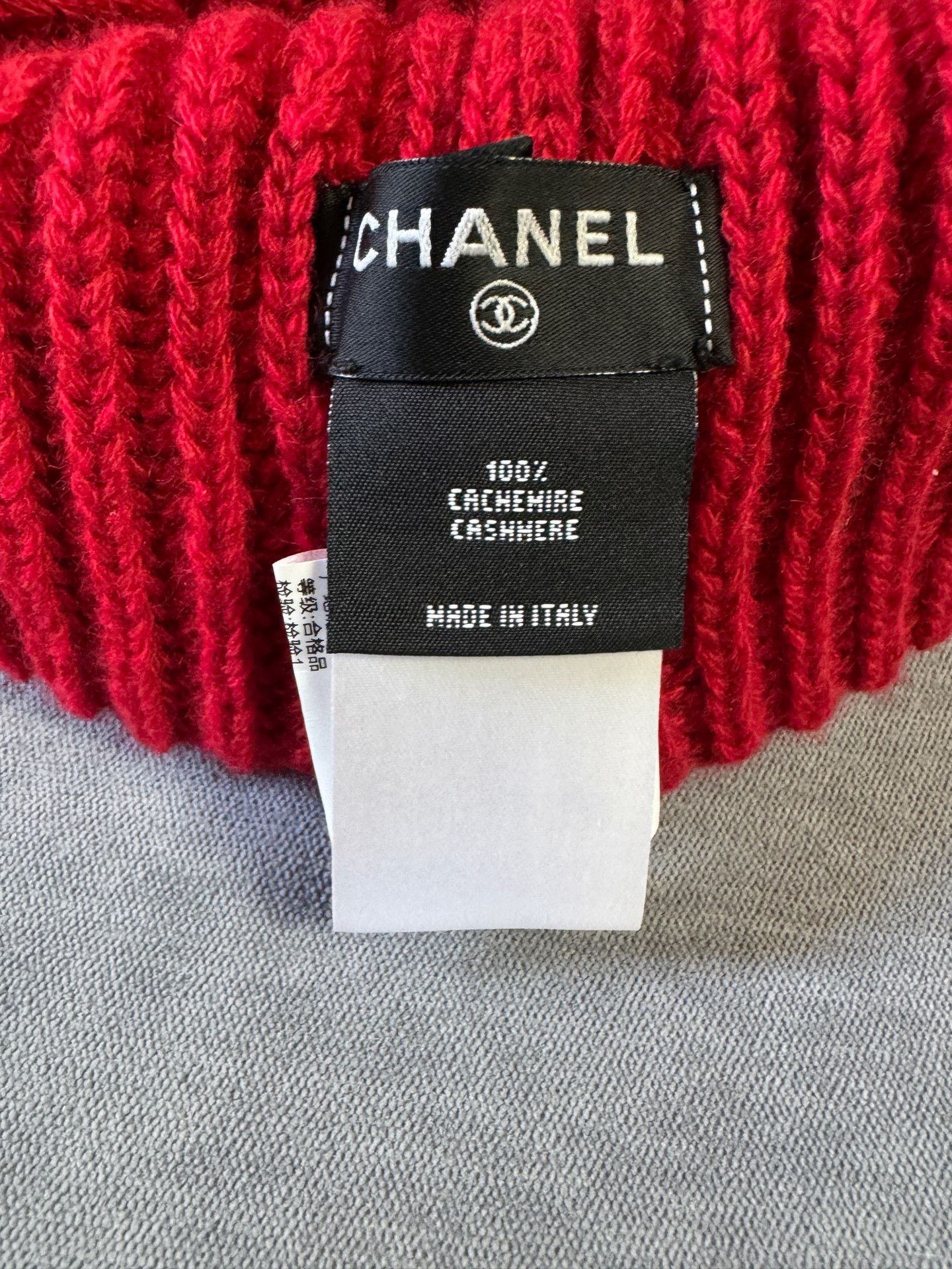 Chanel Chanel 25K Red Beaded Cashmere Beanie Size ONE SIZE - 4 Thumbnail