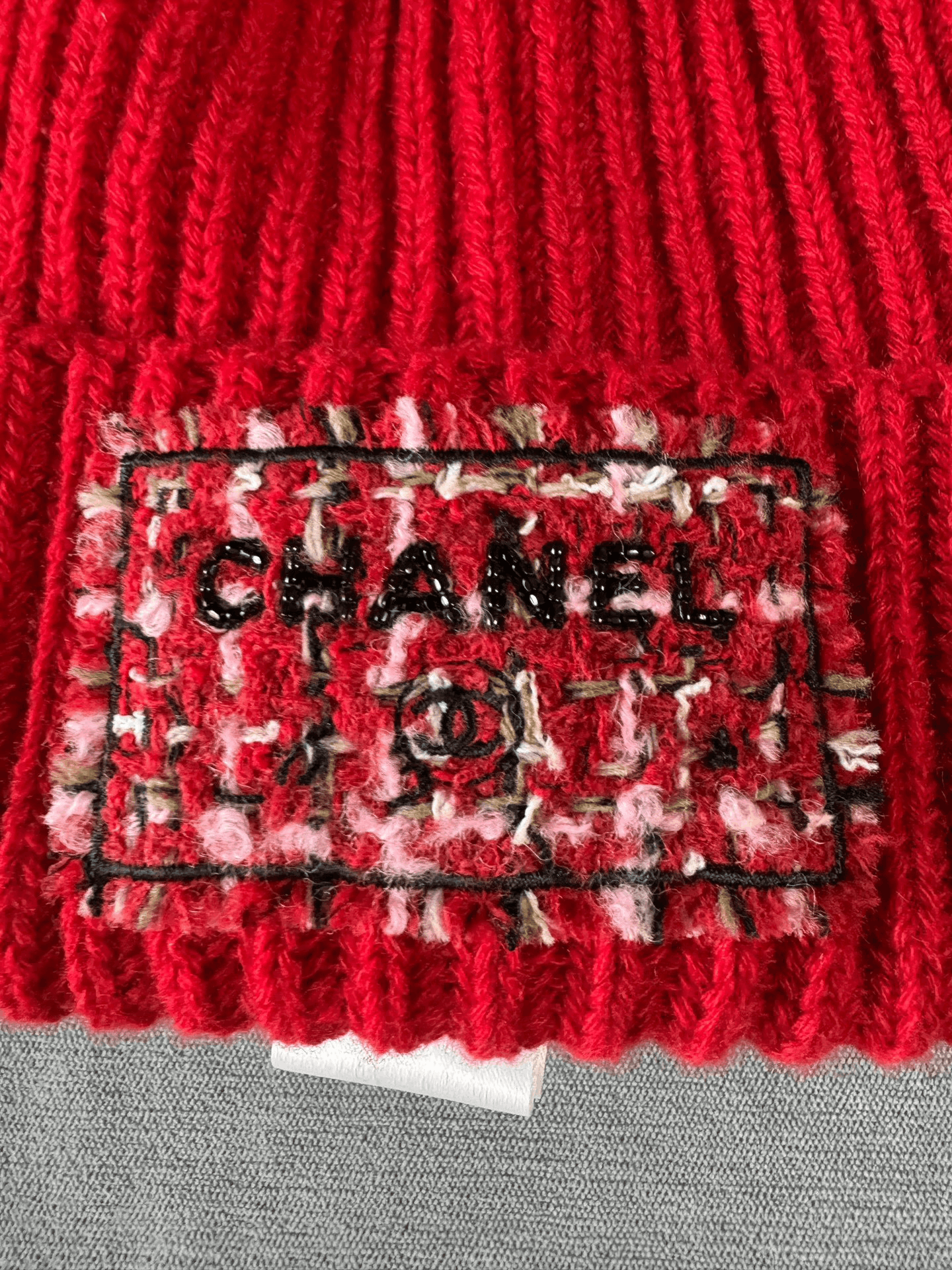 Chanel Chanel 25K Red Beaded Cashmere Beanie Size ONE SIZE - 2 Thumbnail