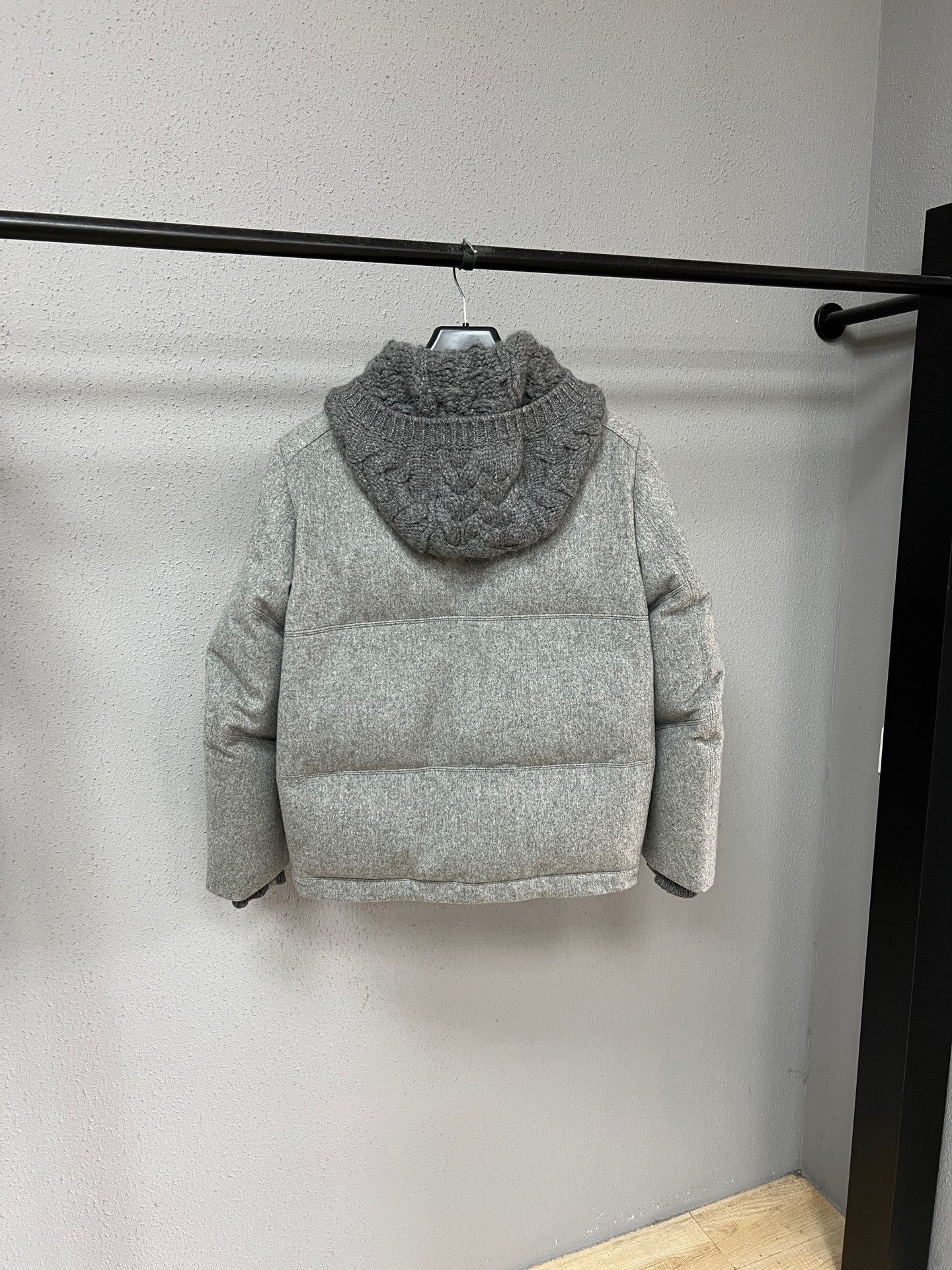 Loro Piana Loro Piana Cashmere Down Jacket Size XS / US 0-2 / IT 36-38 - 2 Thumbnail