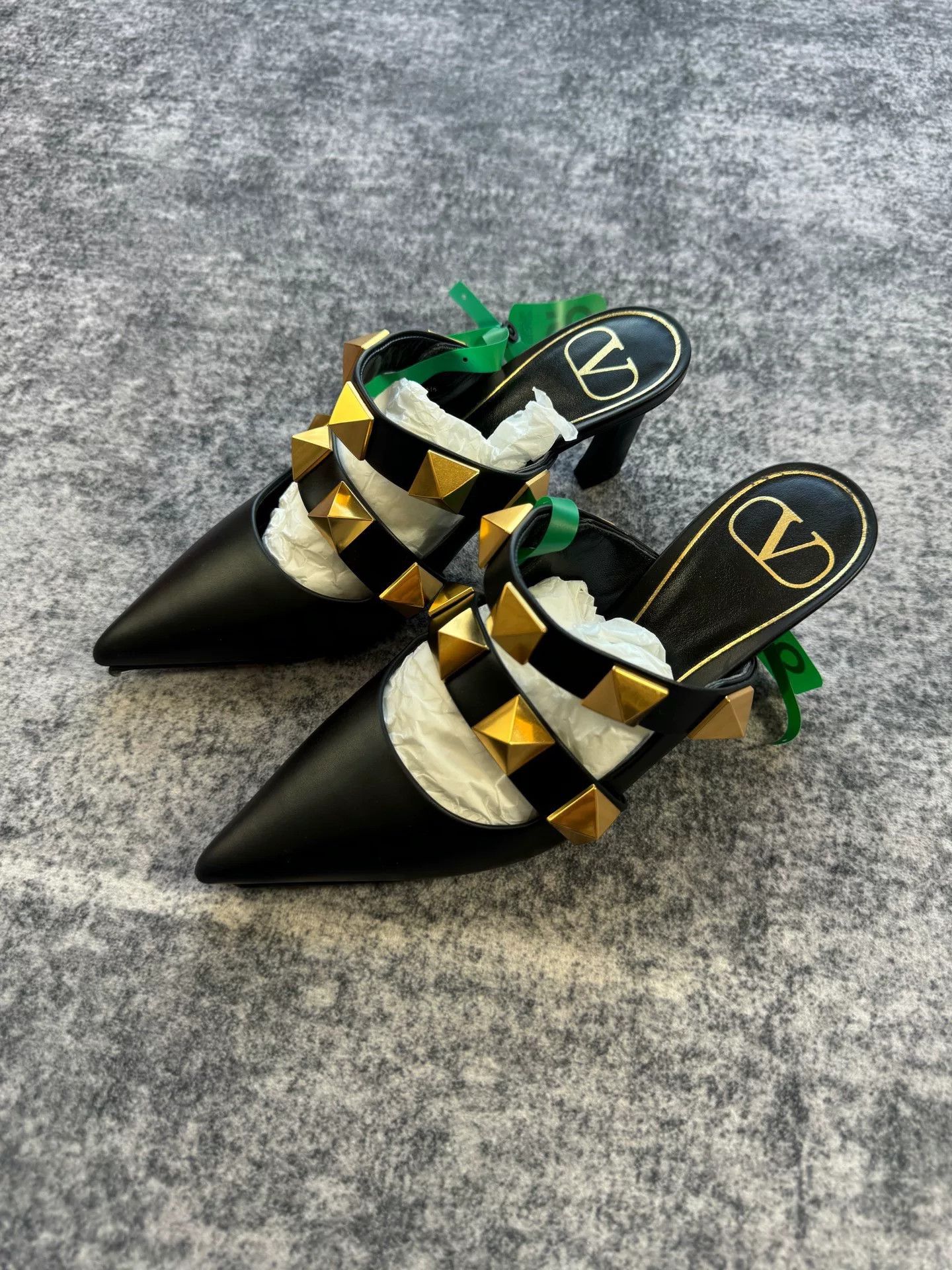 Valentino Valentino Black Gold Studded High Heels Size US 4.5 / IT 34.5 - 2 Thumbnail
