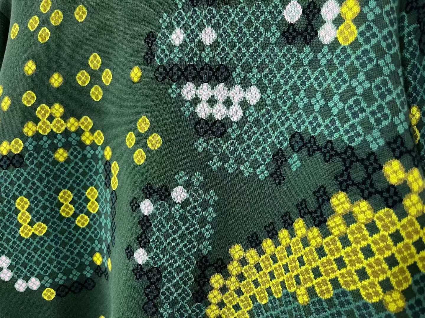 Louis Vuitton Louis Vuitton Green Pixel Floral Sweatshirt Size US S / EU 44-46 / 1 - 4 Thumbnail