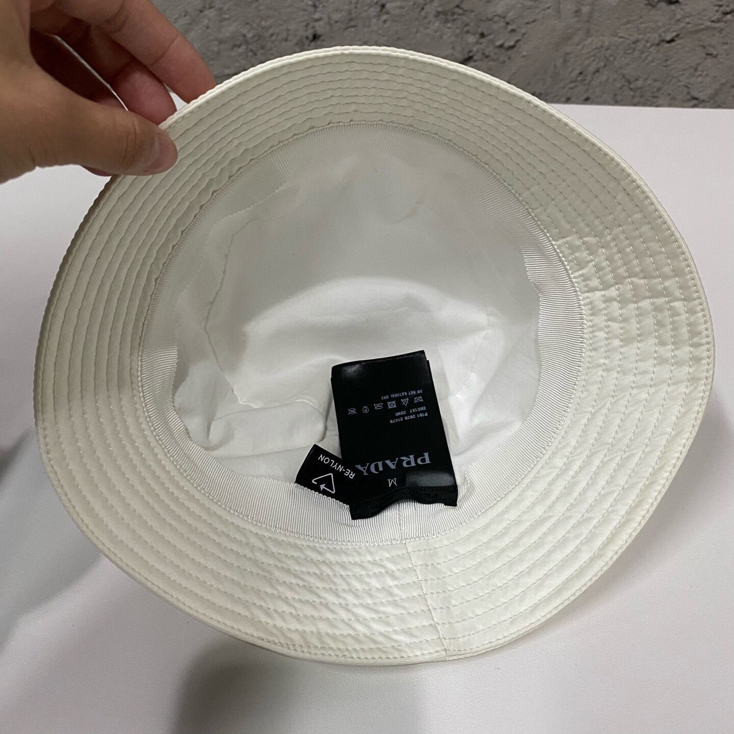 Prada Prada Nylon Fisherman Hat Size ONE SIZE - 5 Thumbnail