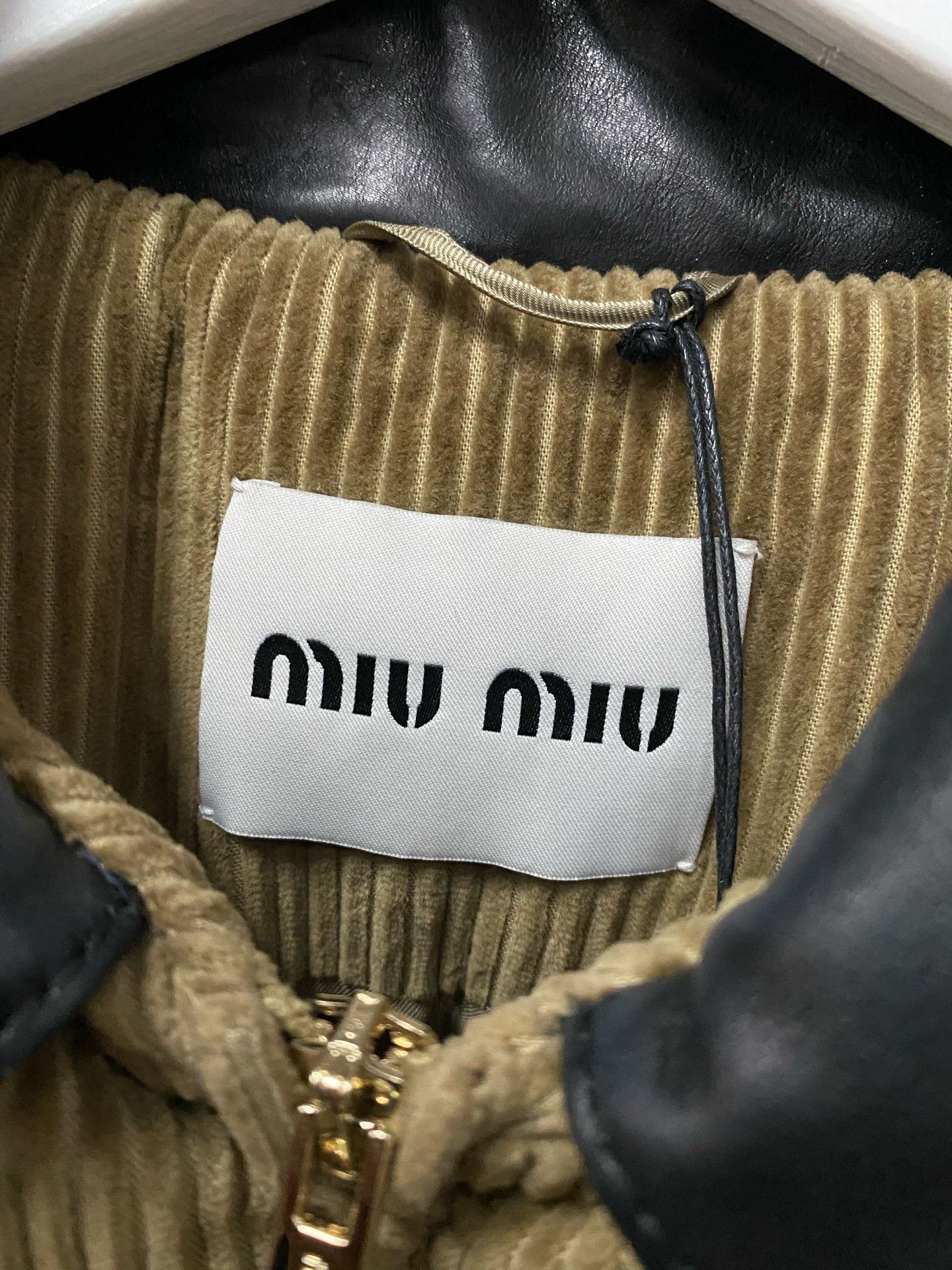 Miu Miu Miumiu Corduroy Down Jacket Size S / US 4 / IT 40 - 6 Thumbnail