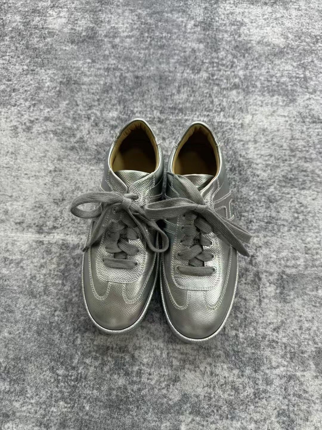 Hermes Hermes Silver Sneakers Size US 5.5 / IT 35.5 - 2 Thumbnail
