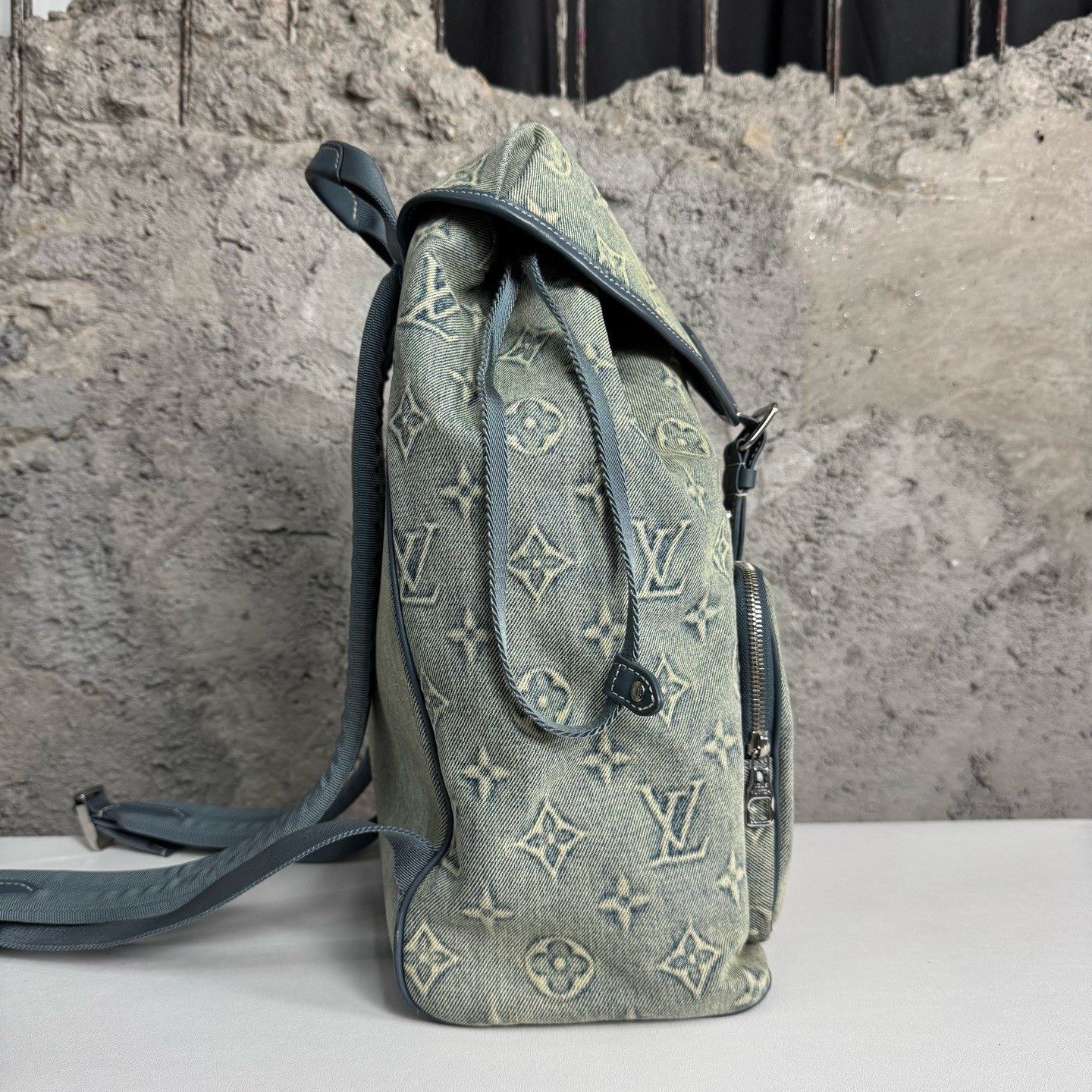 Louis Vuitton Louis Vuitton Montsouris Denim Backpack Size ONE SIZE - 3 Thumbnail